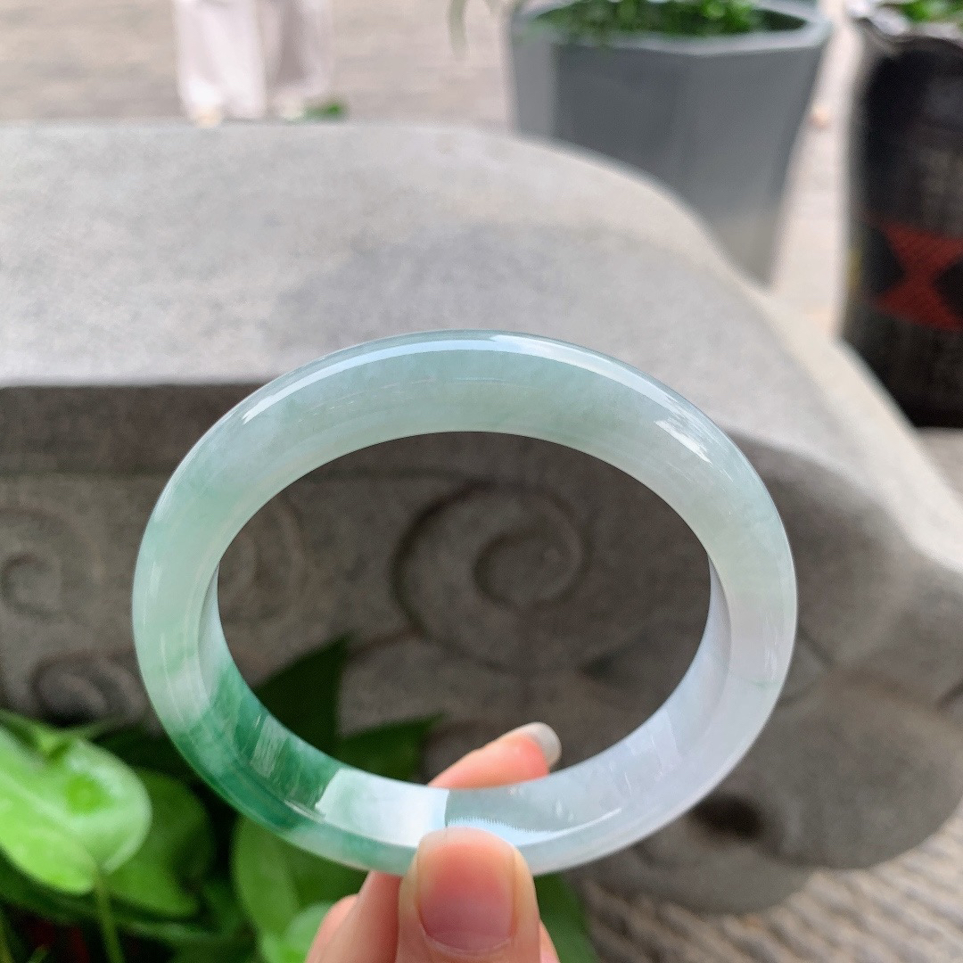 大圈口 62.6-12.8-8.9【飘绿正圈手镯】正圈62 63可戴