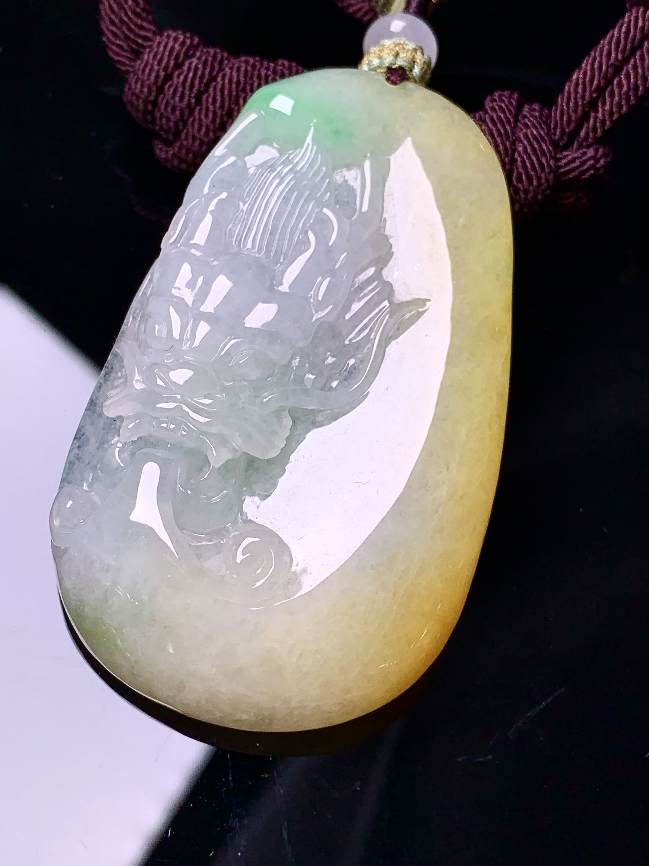 飘黄绿翡貔貅吊坠 玉质细腻 色泽艳丽清新 水润亮眼 整体尺寸55*32.8*9w1