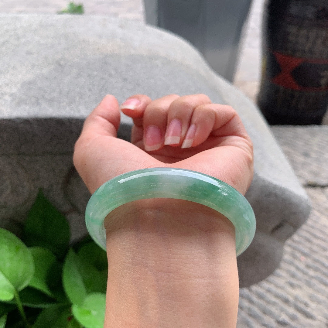 圈口56.8-11.8-8.1 【冰飘绿正圈手镯】正圈56 57可戴