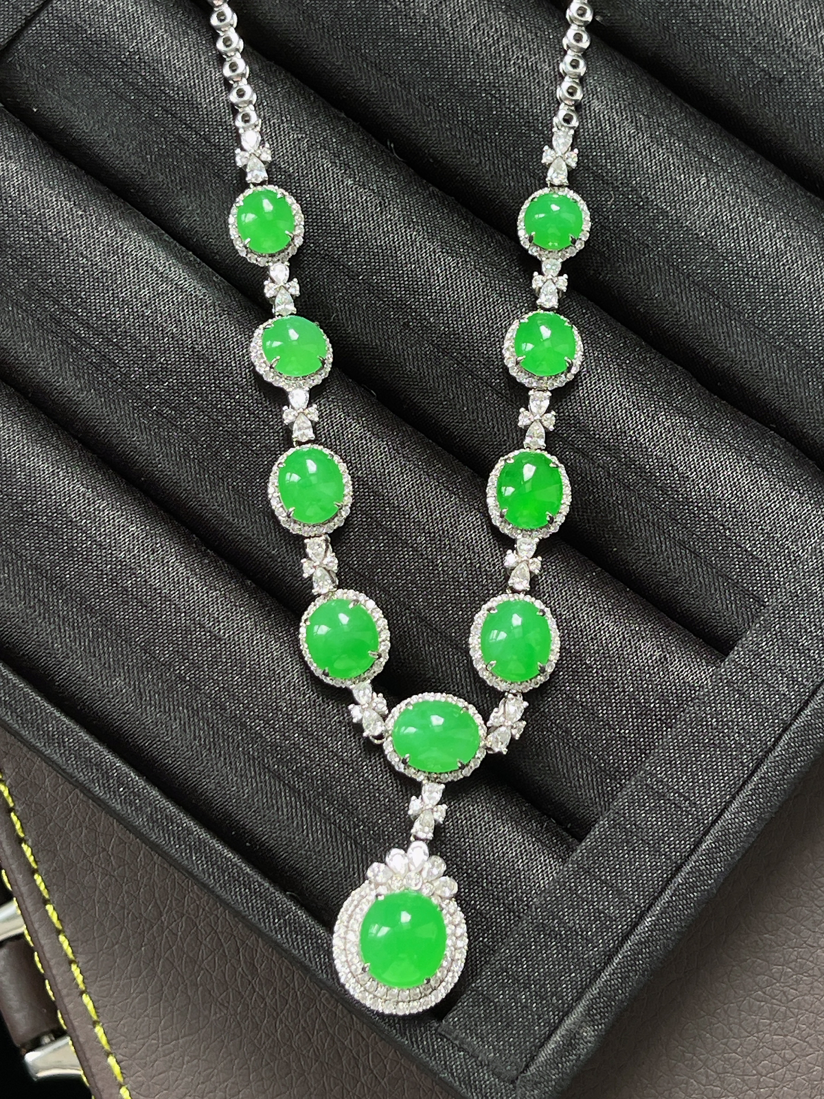 18k金 翡翠冰糯种满绿项链