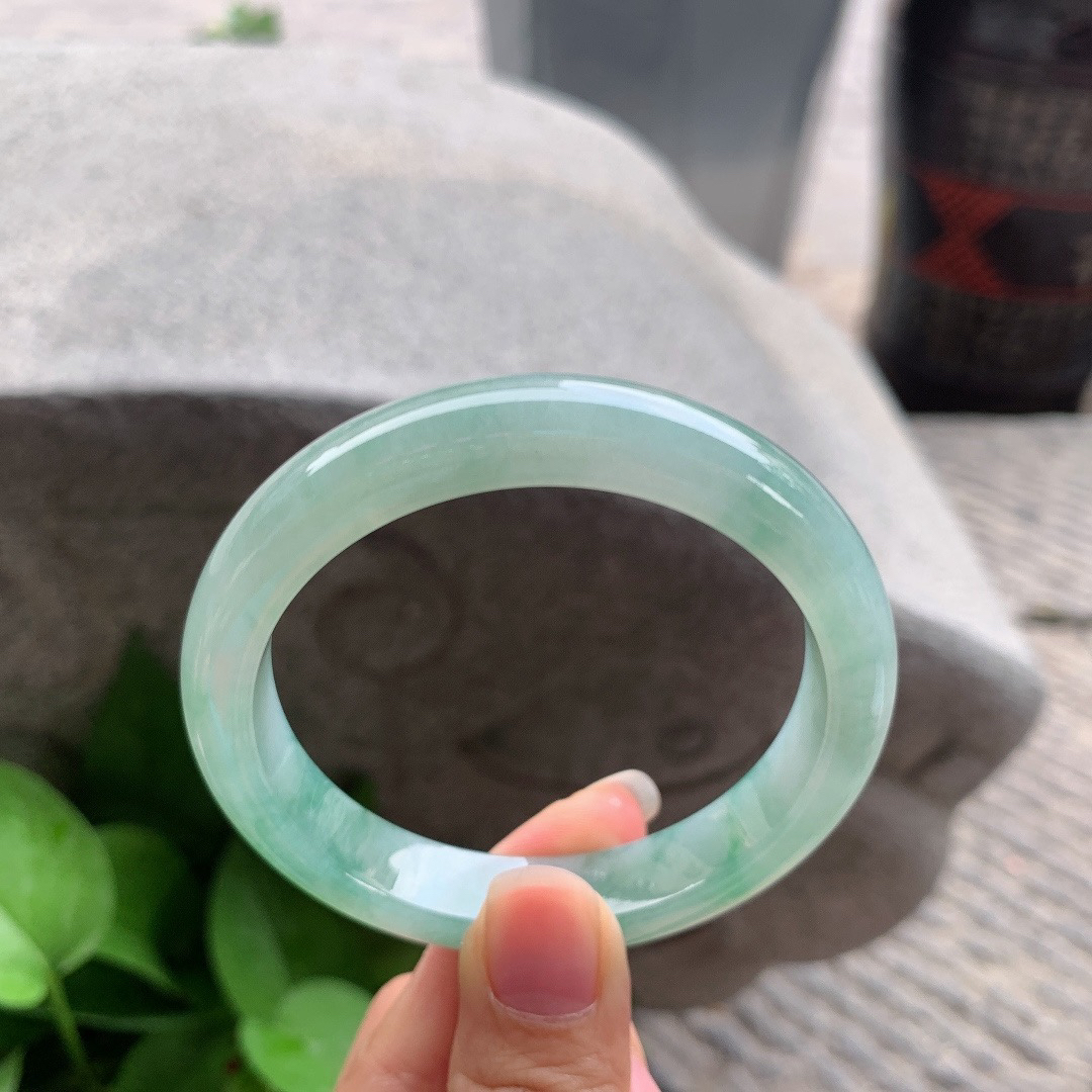 圈口56.8-11.8-8.1 【冰飘绿正圈手镯】正圈56 57可戴