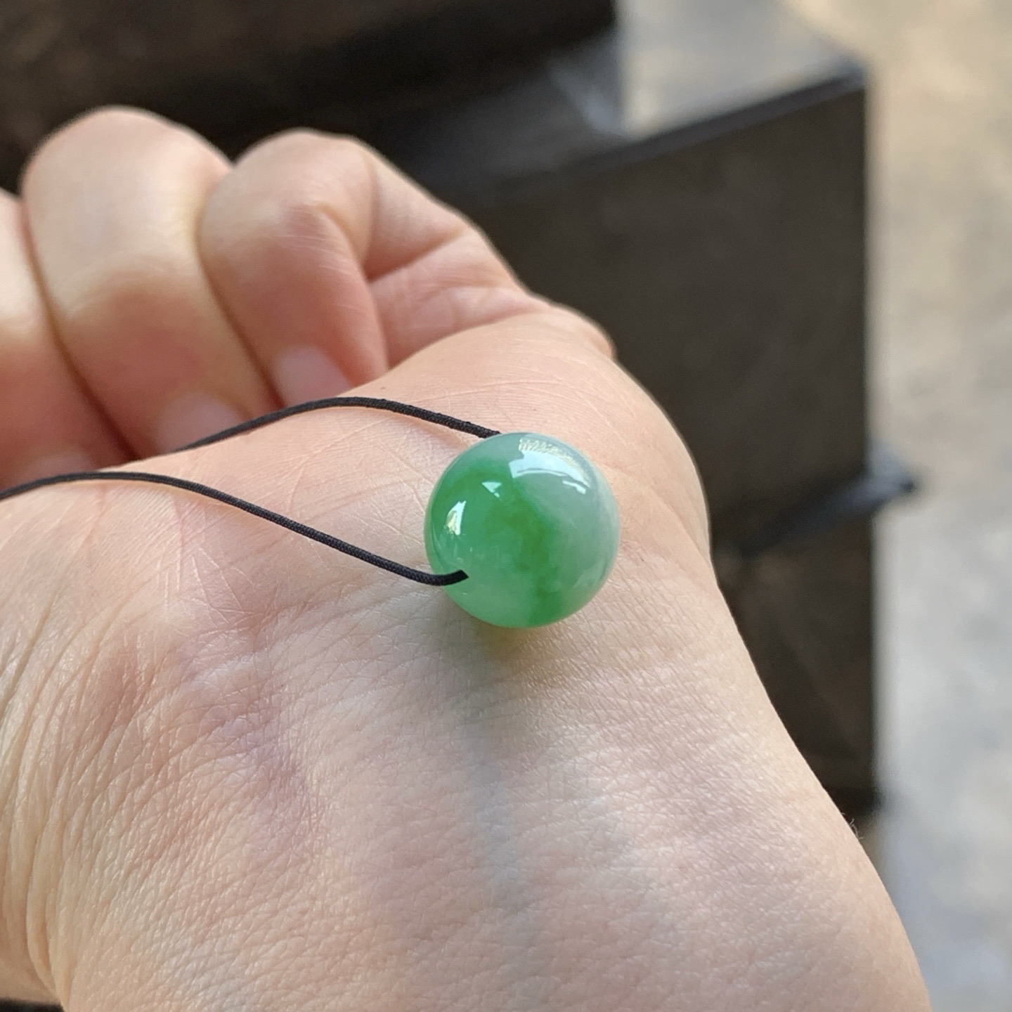 带色珠子^_^颜色辣眼 鲜艳 细腻