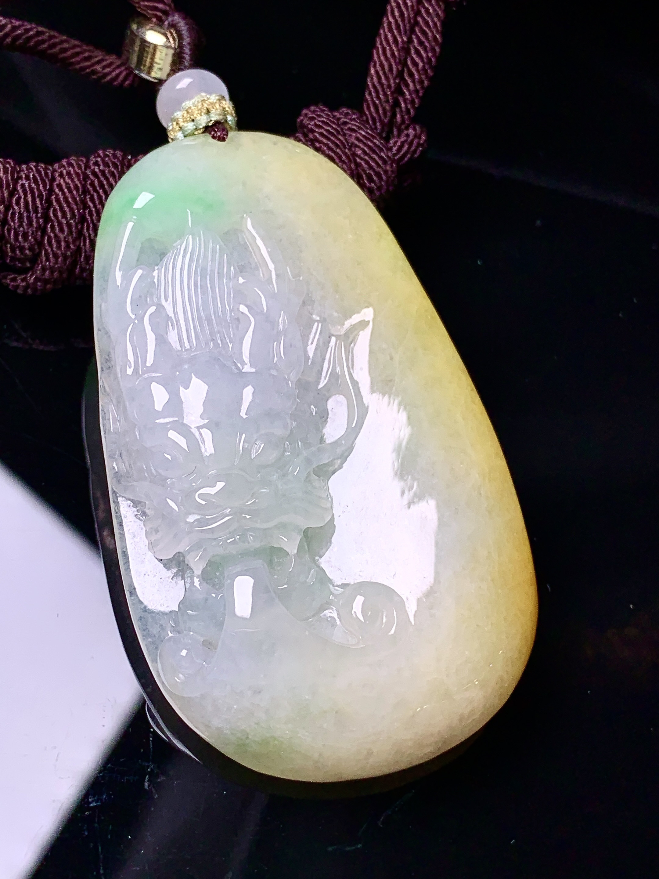 飘黄绿翡貔貅吊坠 玉质细腻 色泽艳丽清新 水润亮眼 整体尺寸55*32.8*9w1