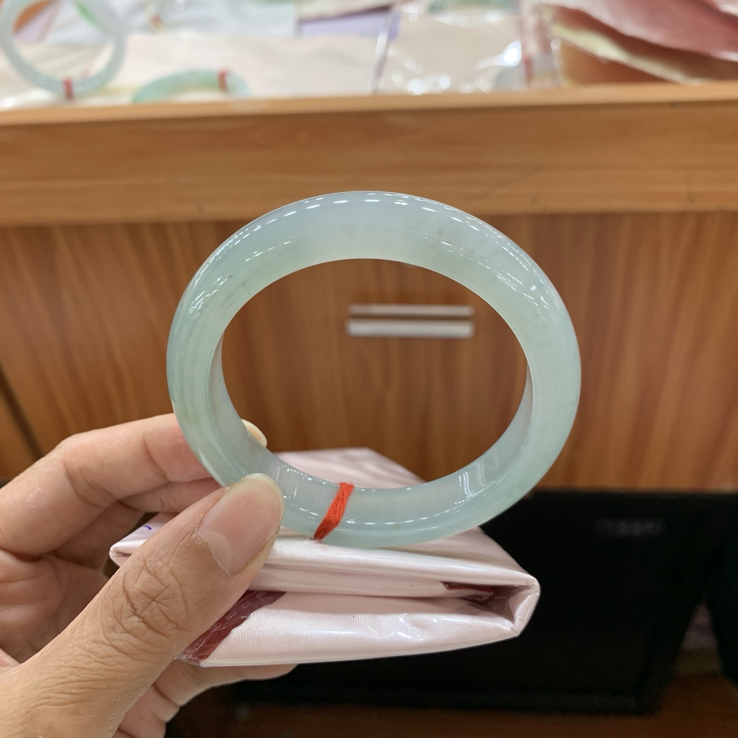 041319MMJ 蓝水正圈翡翠手镯 56.8-11.4-8.6