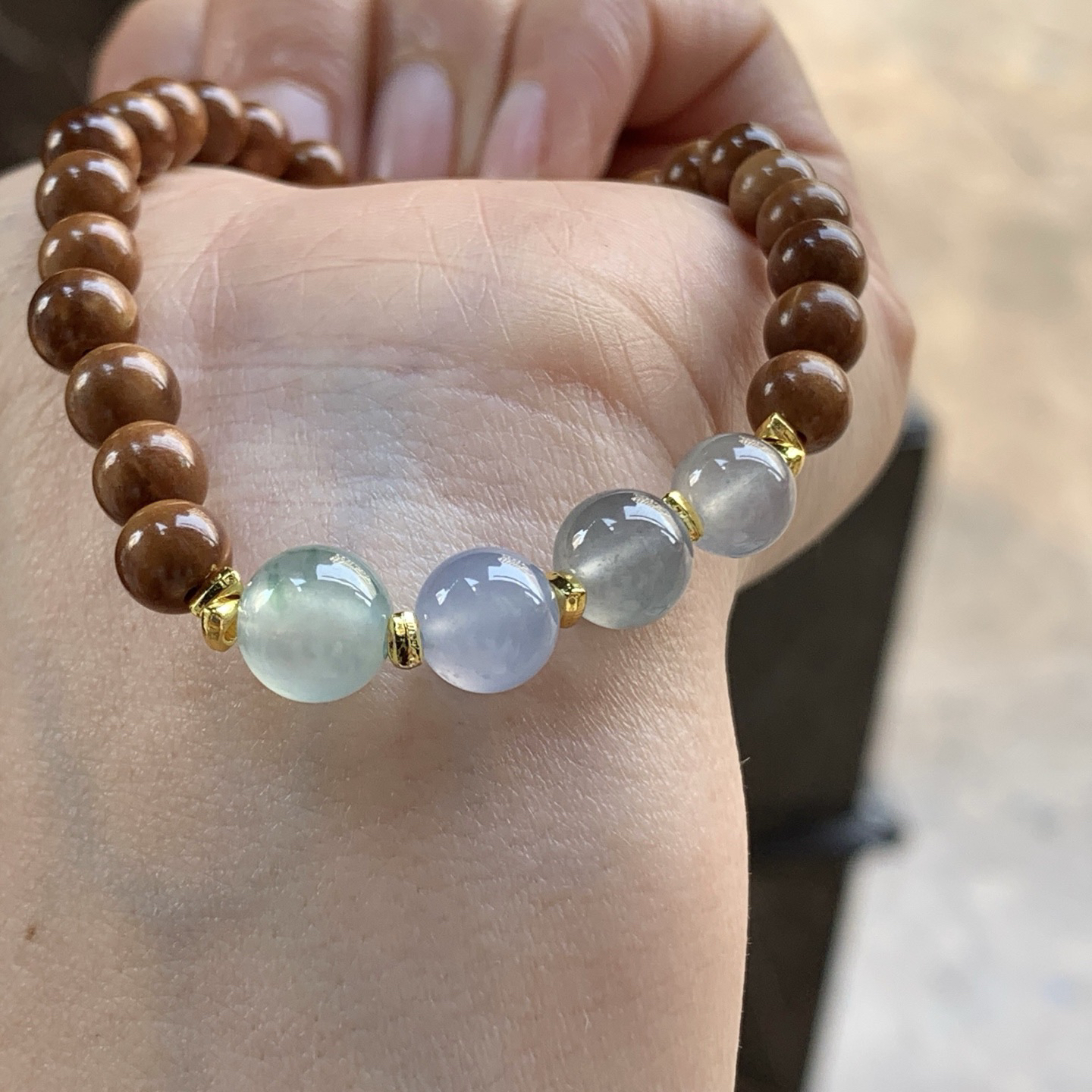 冰种手串^_^透亮 荧光十足 特色