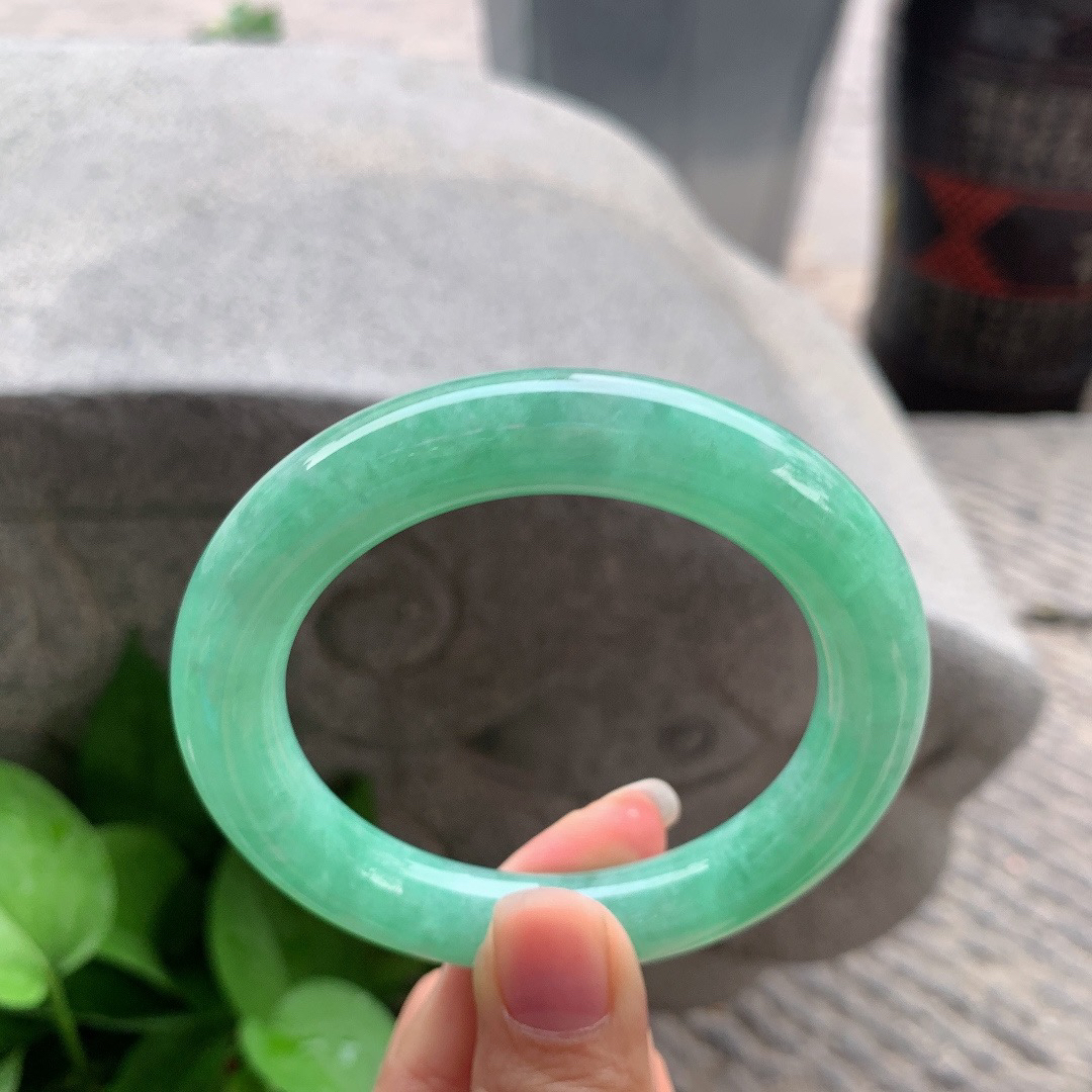 圈口55.2-11.1 【满绿圆条手镯】圆条55 56可戴