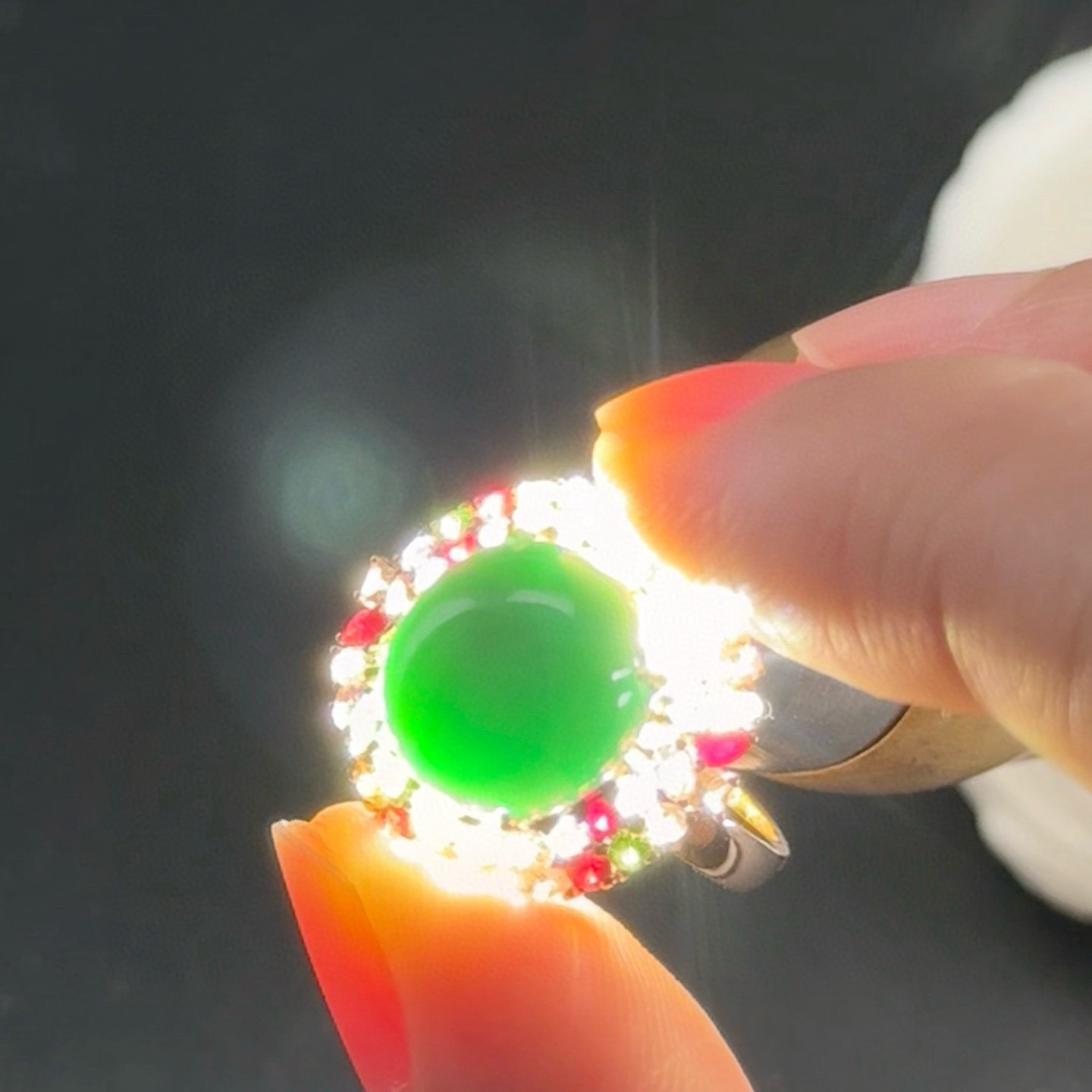 精品18k墨翠豪镶蛋面女戒 种好色正 黑度极好 打灯通透 油性十足 尺寸11.5