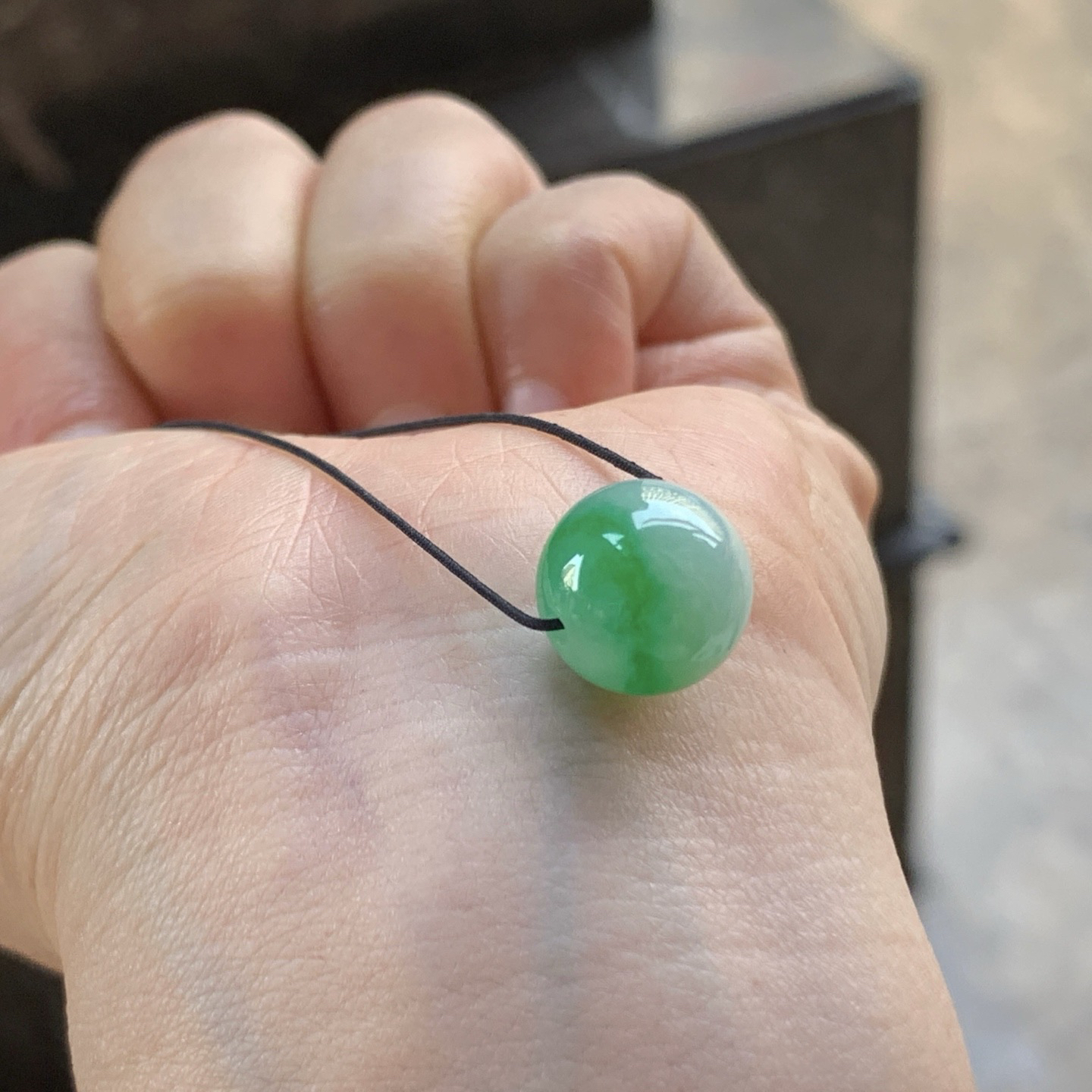 带色珠子^_^颜色辣眼 鲜艳 细腻