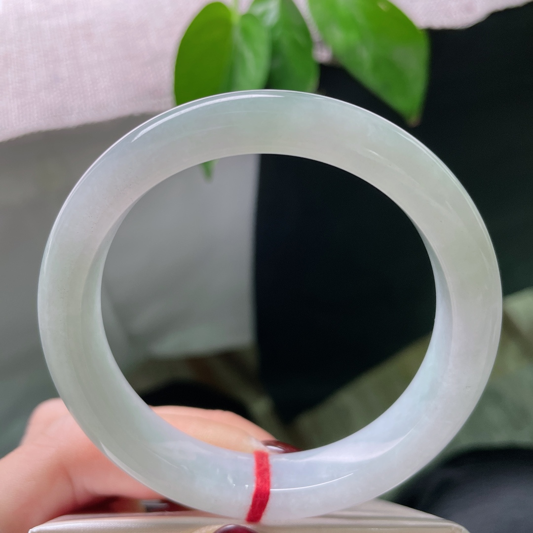 57.8/11.3/7.8，飘花正圈，水润，细腻，优雅，甜美，贵气，无裂，ss48130a