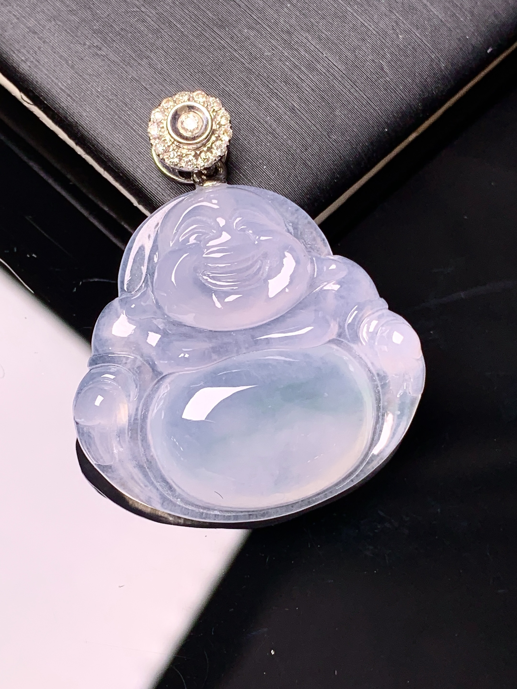 18k金钻镶嵌冰种佛公吊坠 玉质细腻 色泽艳丽清新 水润亮眼 整体尺寸35*28.8*5.6L4