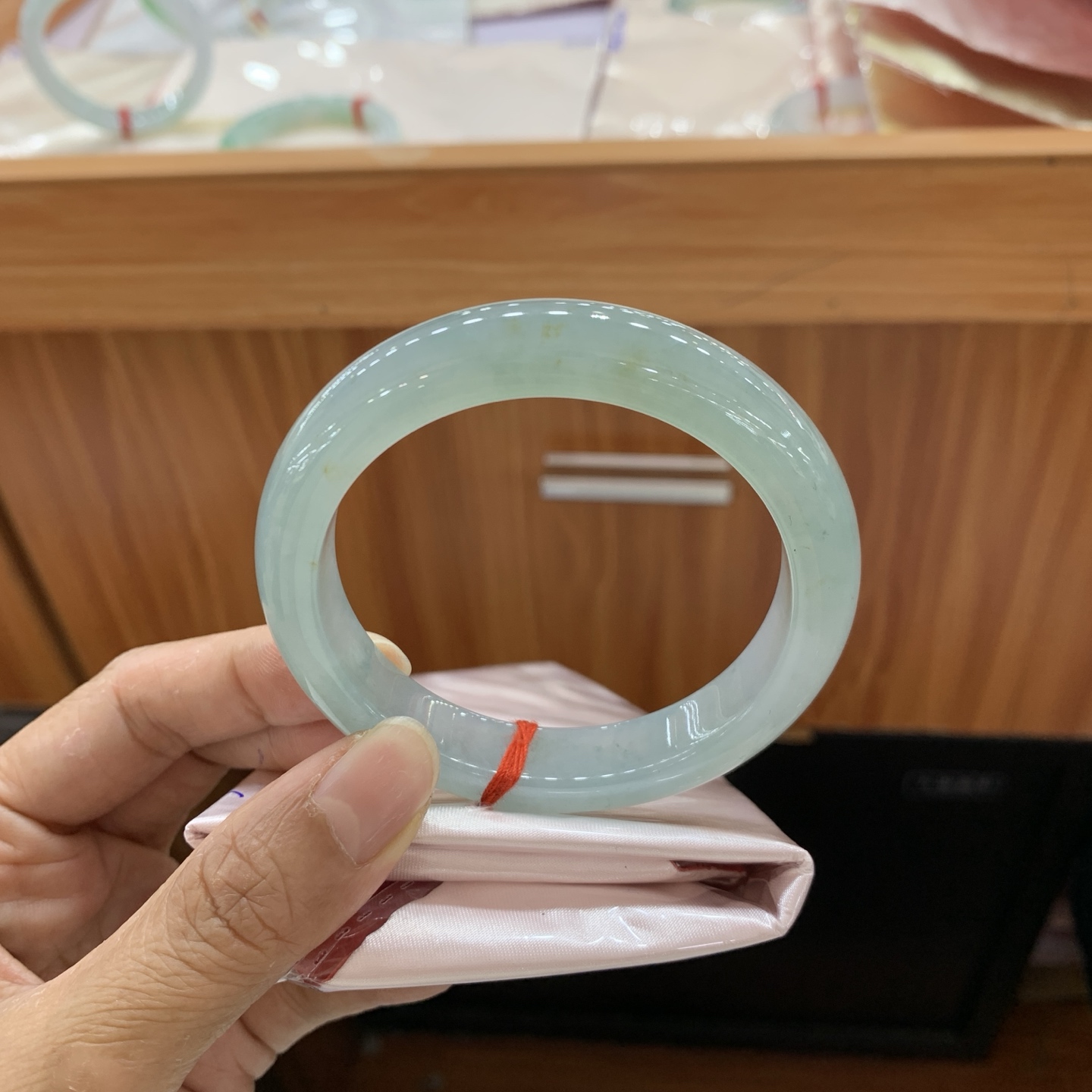 041319MMJ 蓝水正圈翡翠手镯 56.8-11.4-8.6