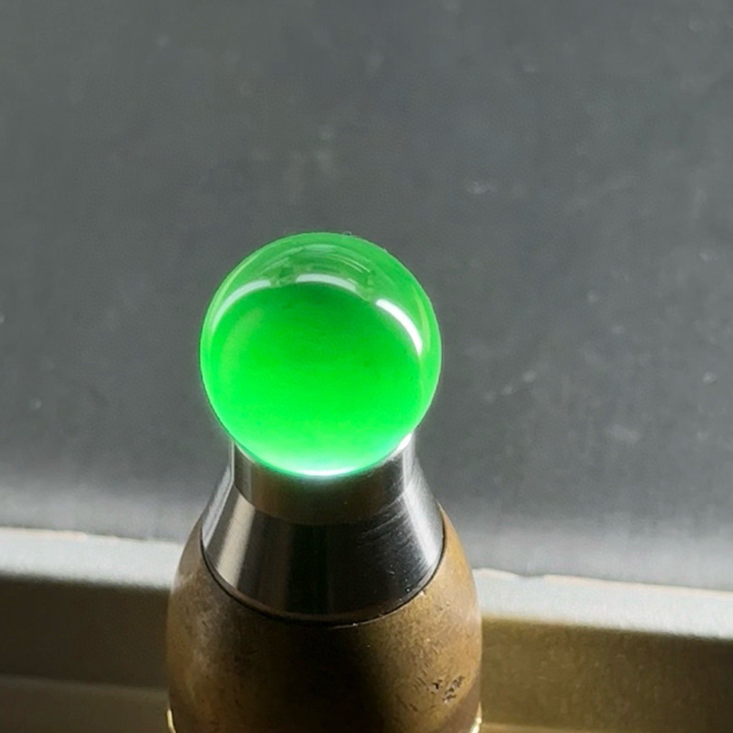 精品墨翠大尺寸珠子 黑度极好 打灯通透 油性十足 尺寸15.2