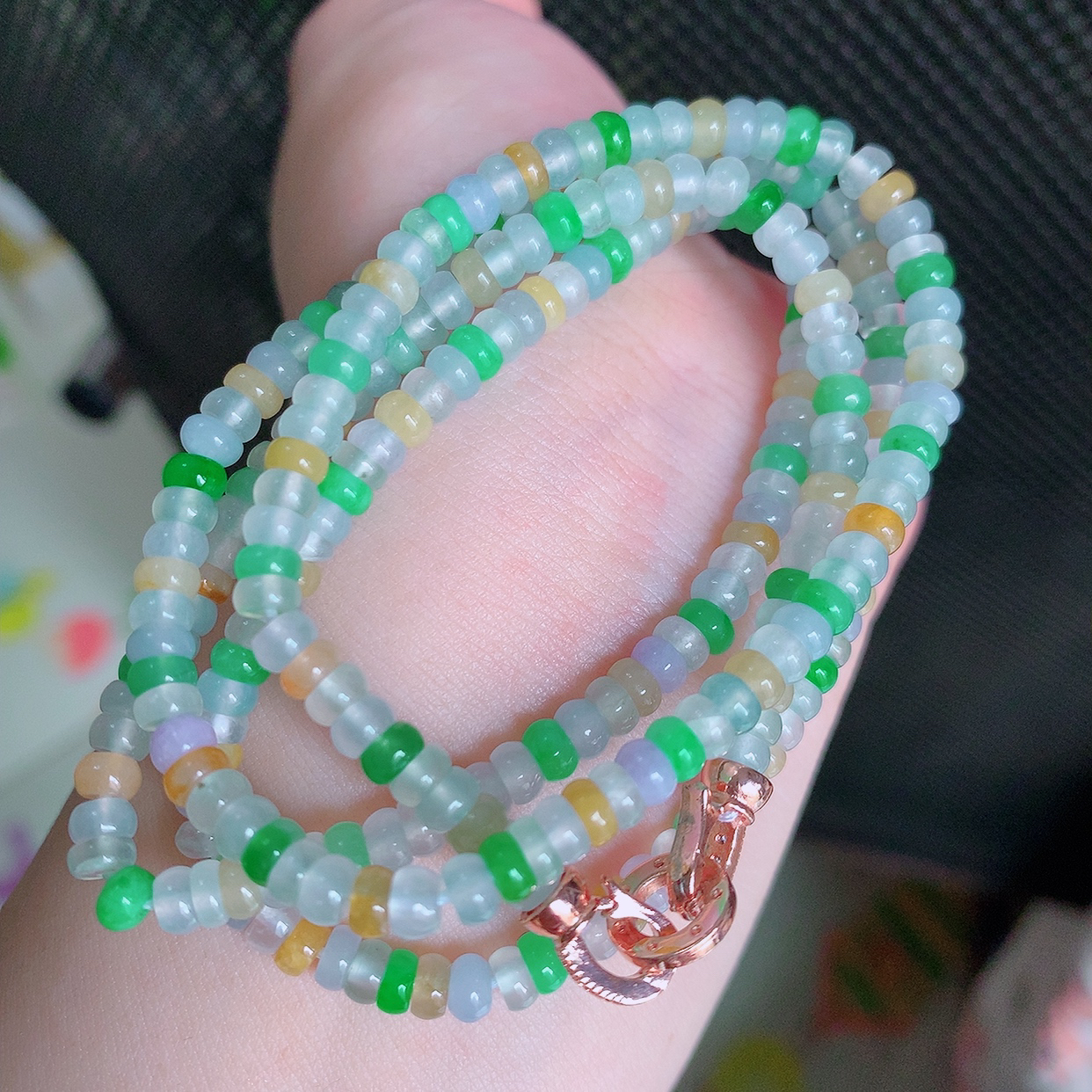 自然光实拍，冰种多彩翡翠项链  翡翠珠链 （装饰扣）玉质细腻  冰清玉润  颜色漂亮  #001.1取一尺寸4.5mm