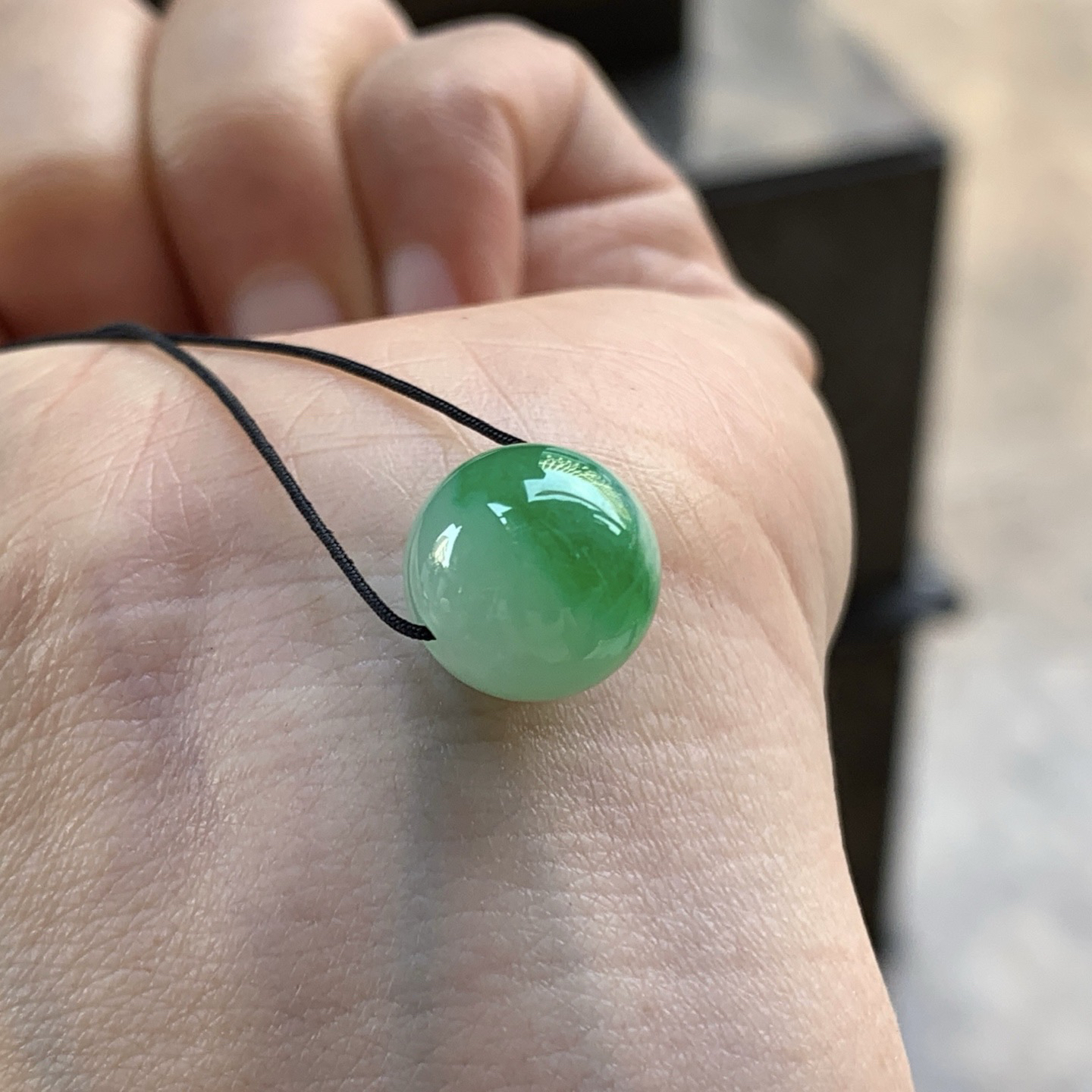 带色珠子^_^颜色辣眼 鲜艳 细腻