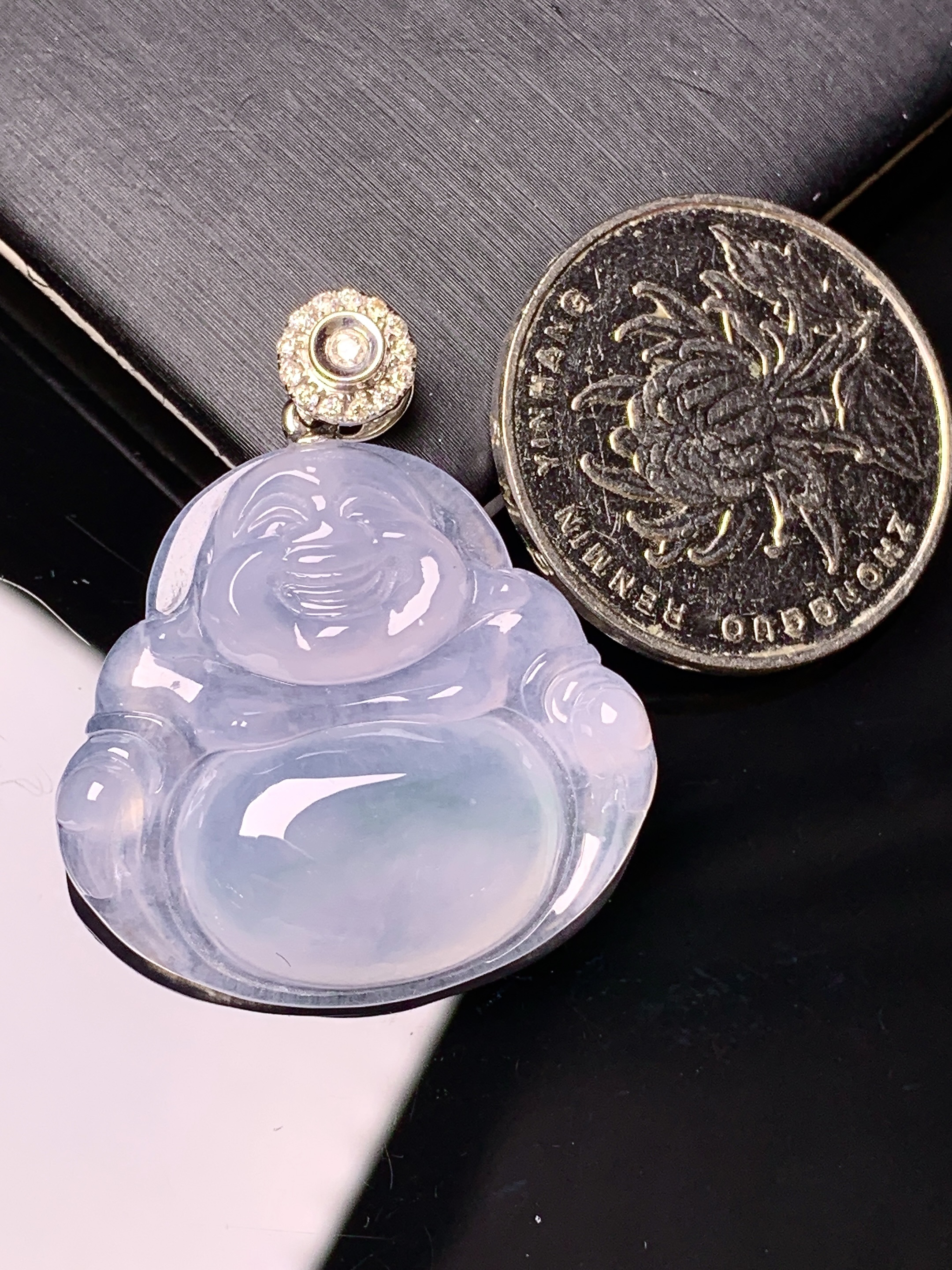 18k金钻镶嵌冰种佛公吊坠 玉质细腻 色泽艳丽清新 水润亮眼 整体尺寸35*28.8*5.6L4