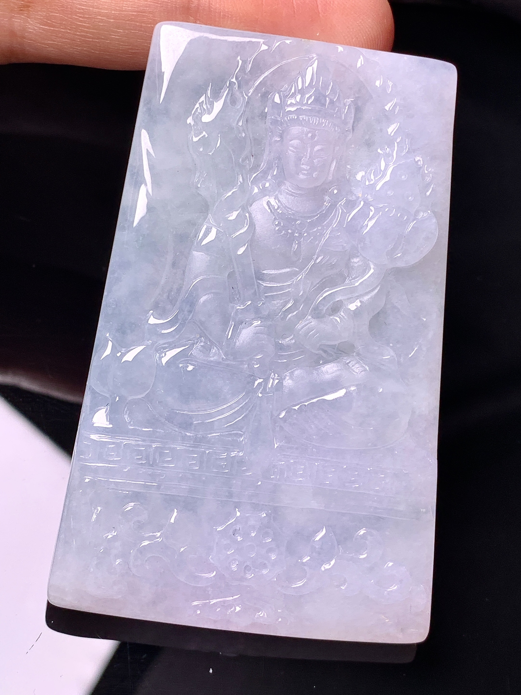 冰种度母观音菩萨吊坠 玉质细腻 色泽艳丽清新 水润亮眼 整体尺寸66.8*43*5.8d1