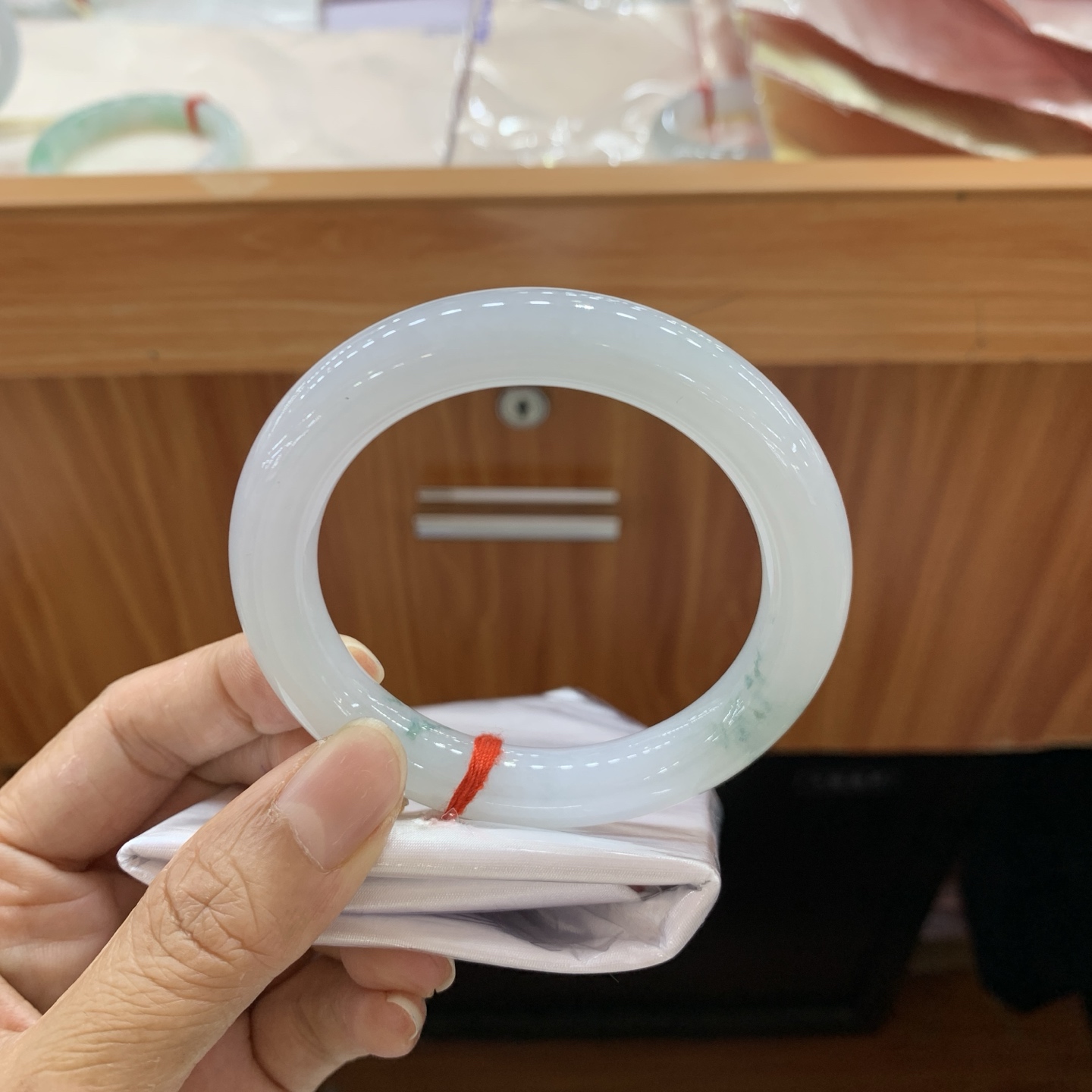 041317FN 飘花圆条翡翠手镯 54.5-10.4-10.2