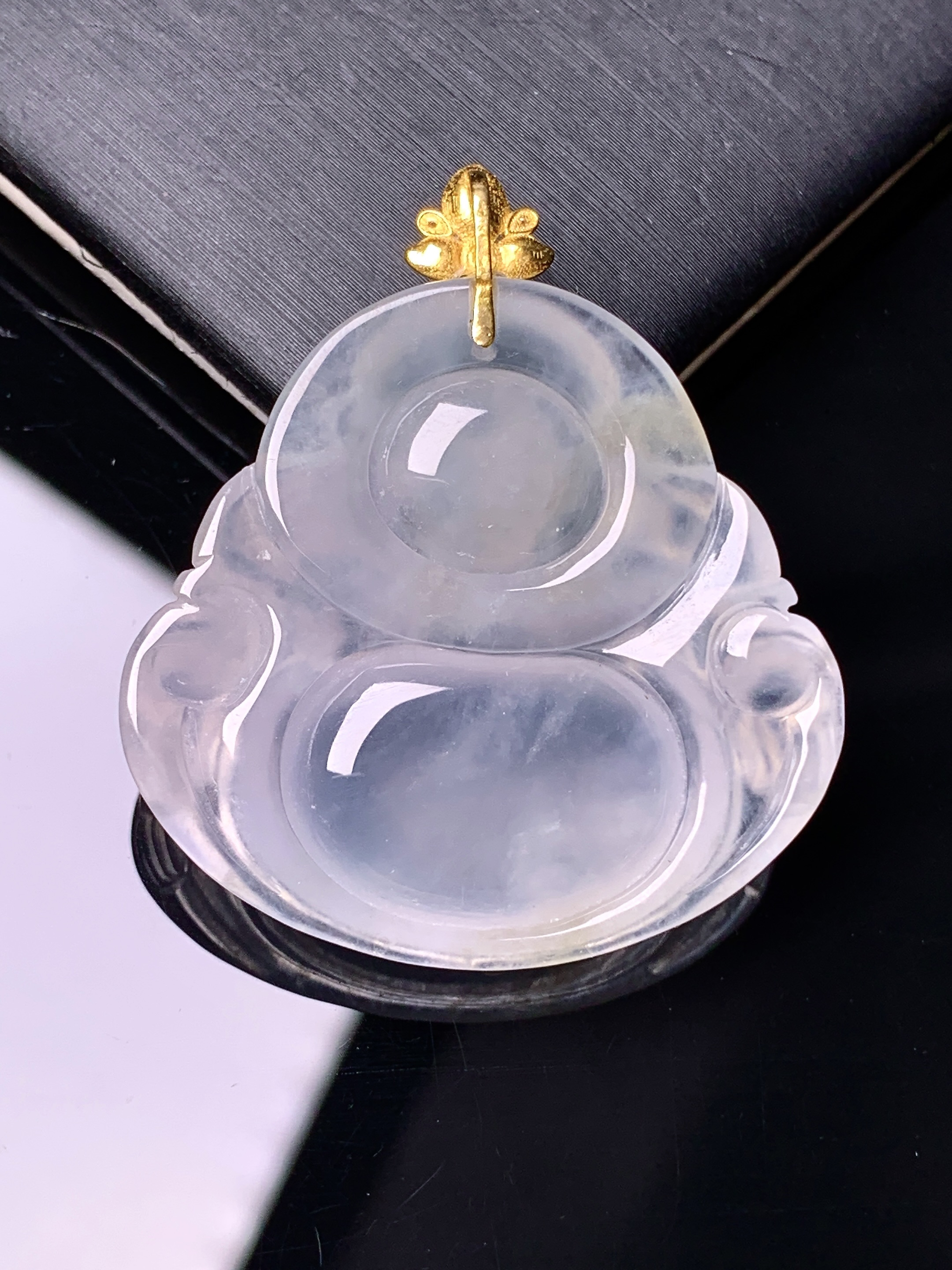 18k金镶嵌冰种佛公吊坠 玉质细腻 色泽艳丽清新 水润亮眼 整体尺寸37.5*33*6.5h3