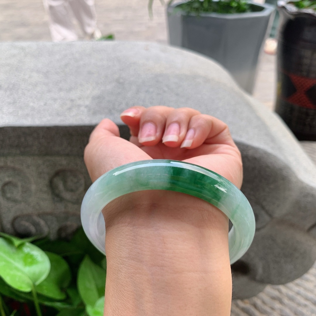 大圈口 62.6-12.8-8.9【飘绿正圈手镯】正圈62 63可戴