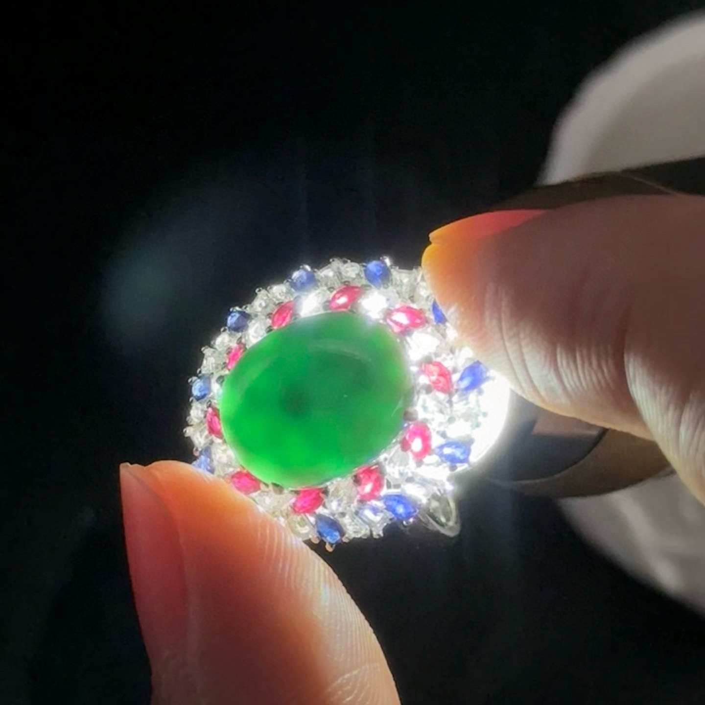 精品18k墨翠豪镶蛋面女戒 种好色正 黑度极好 打灯通透 油性十足 尺寸12.4