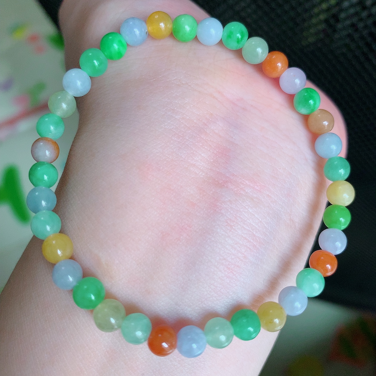 自然光实拍，冰润多宝翡翠手链，多彩翡翠手串，颜色丰富，料子细腻，高档大气，自戴送礼佳品！#001.1取一尺寸5mm