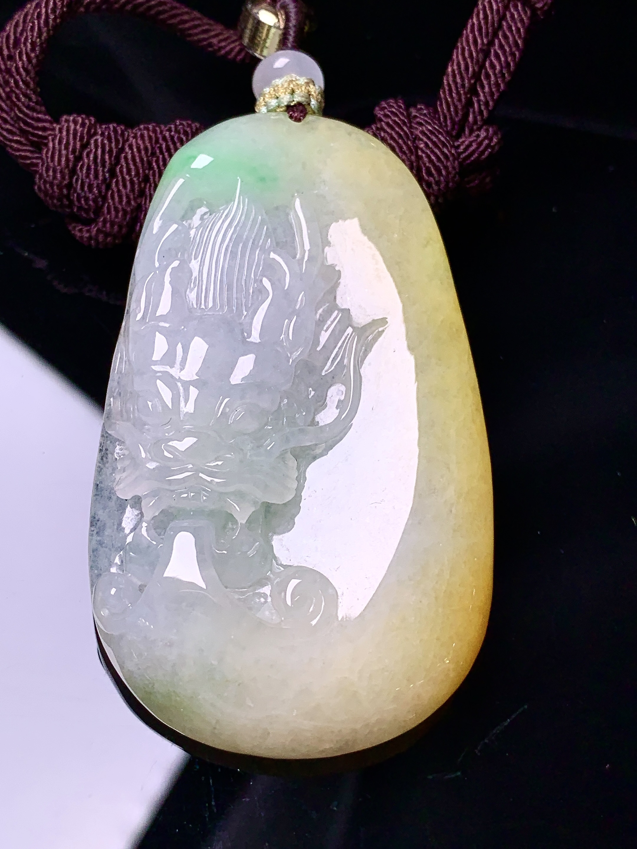 飘黄绿翡貔貅吊坠 玉质细腻 色泽艳丽清新 水润亮眼 整体尺寸55*32.8*9w1