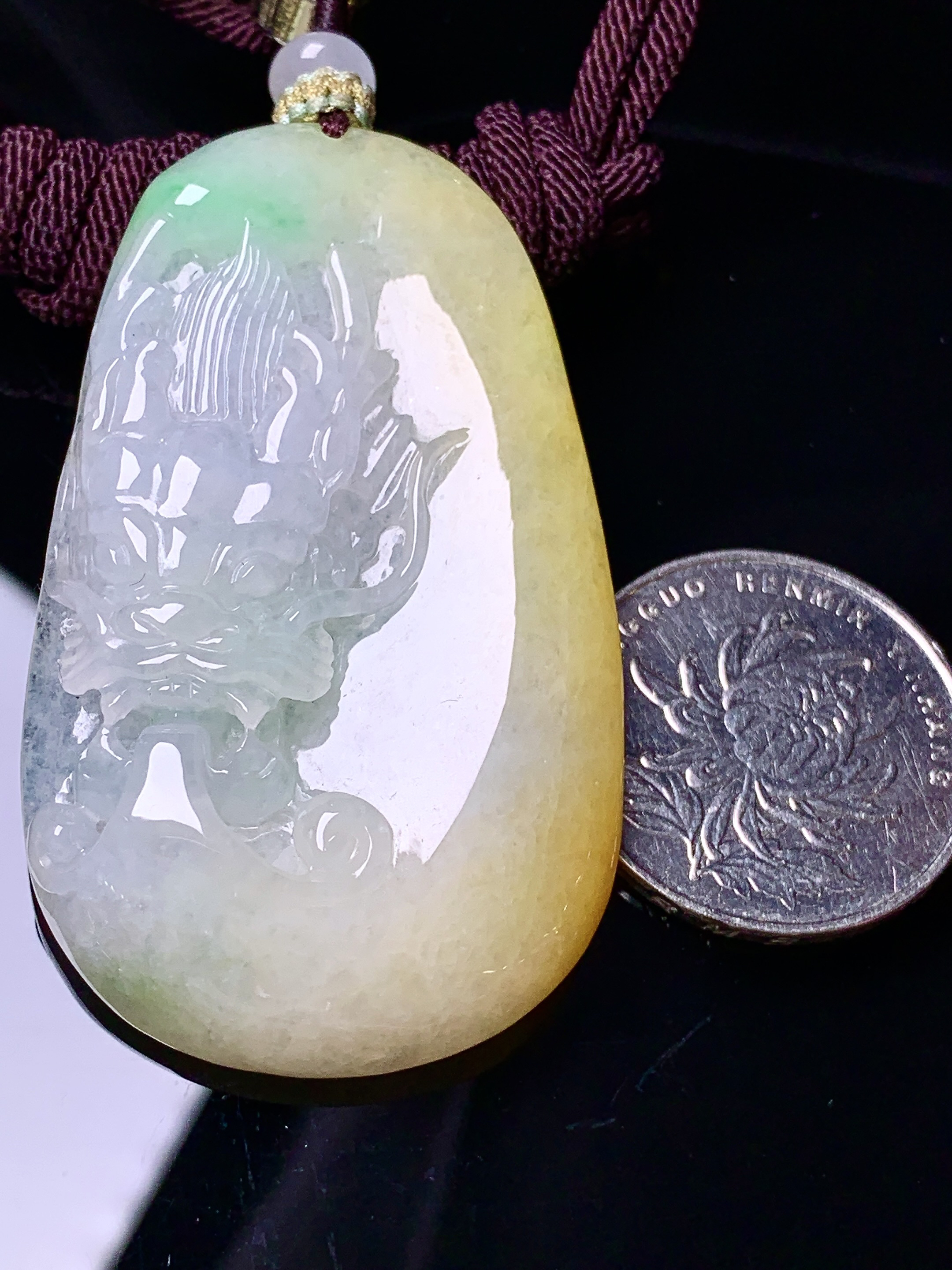 飘黄绿翡貔貅吊坠 玉质细腻 色泽艳丽清新 水润亮眼 整体尺寸55*32.8*9w1