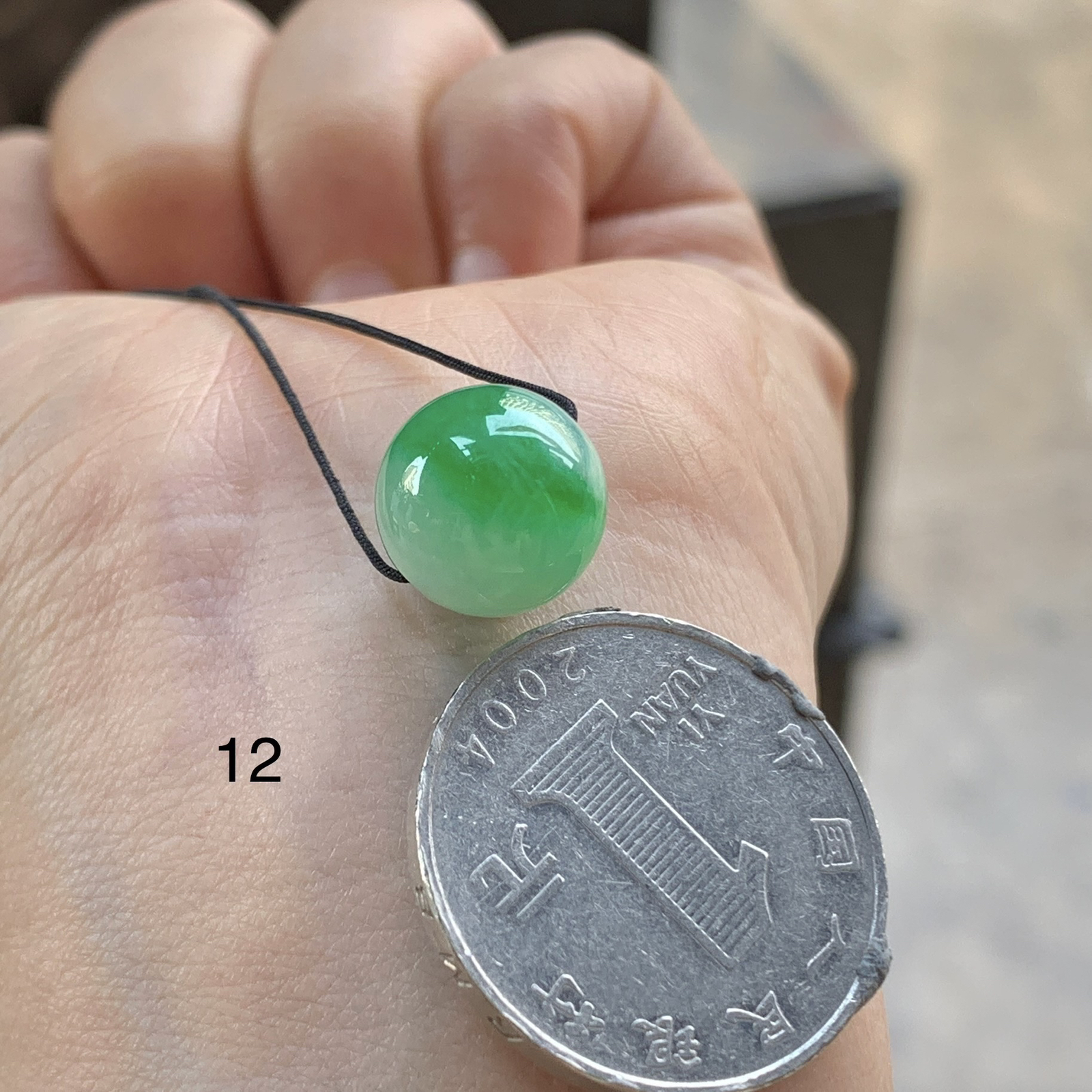 带色珠子^_^颜色辣眼 鲜艳 细腻