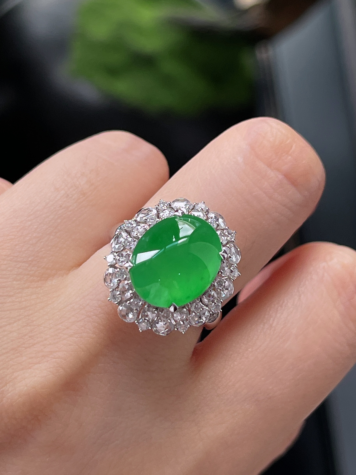 18k金 翡翠冰种满绿色戒指