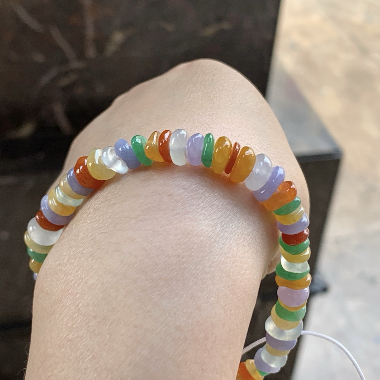 多彩手串^_^鲜艳 玉质温润 特色