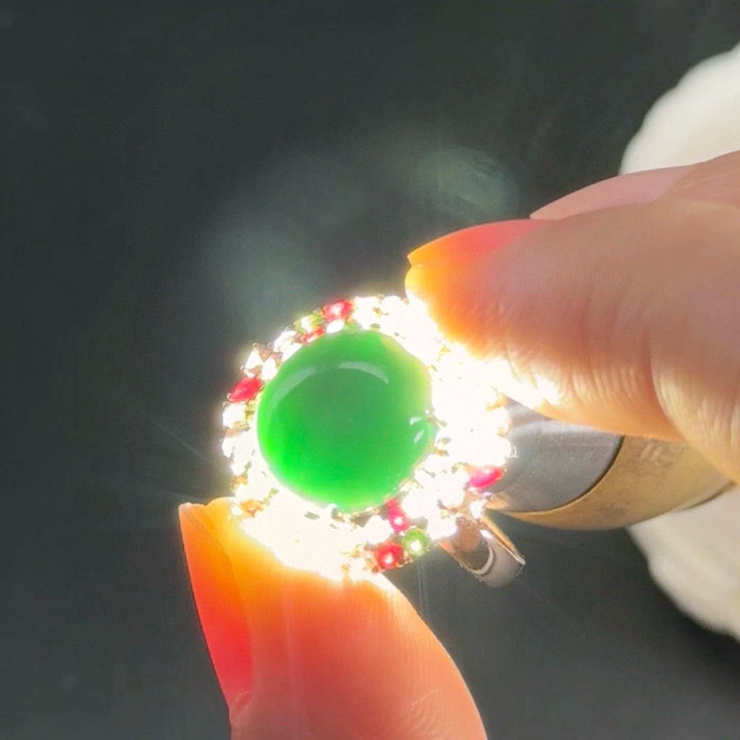 精品18k墨翠豪镶蛋面女戒 种好色正 黑度极好 打灯通透 油性十足 尺寸11.5