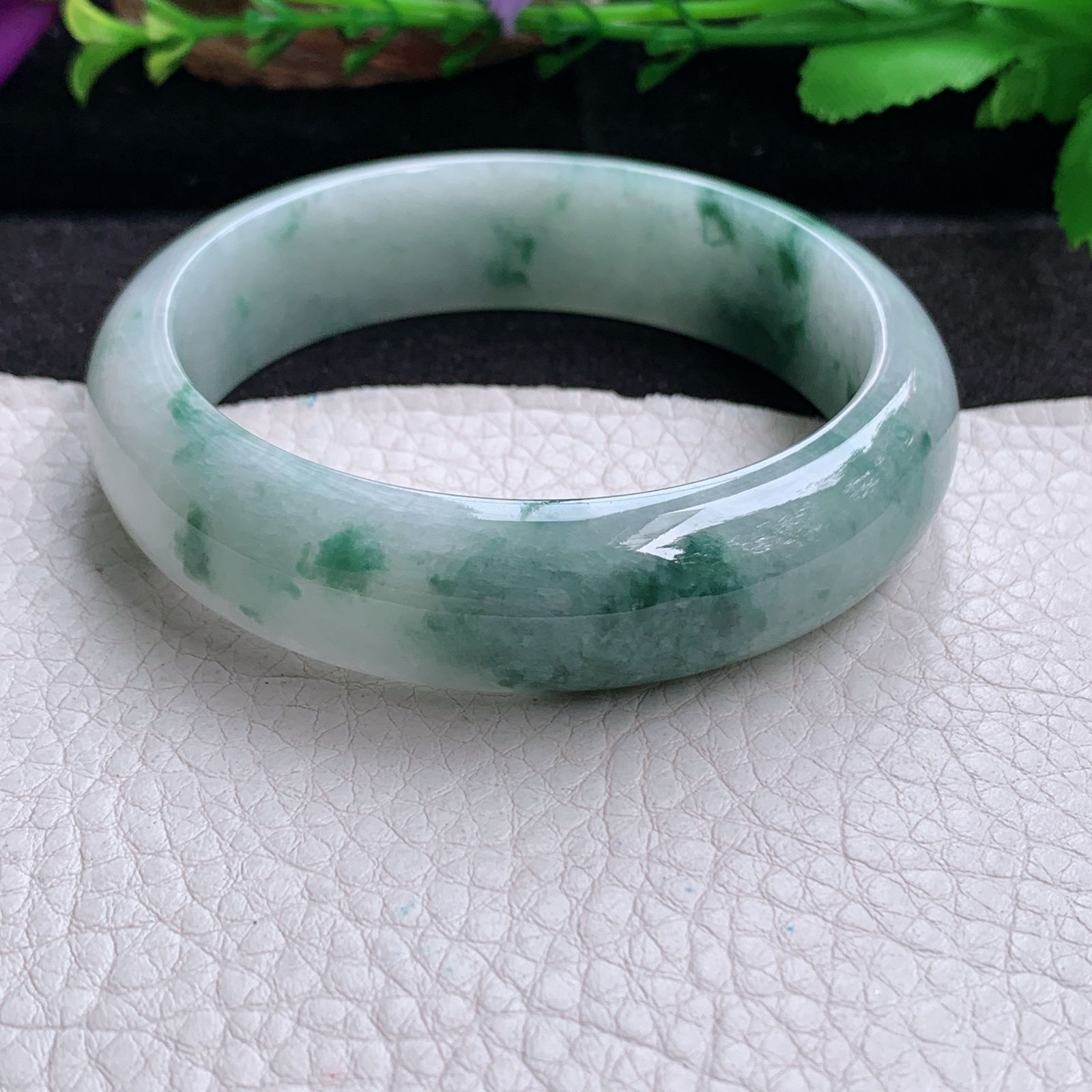 js实拍58*15.8*7.8轮胎镯 天然缅甸翡翠a货手镯飘花大气正圈玉镯子