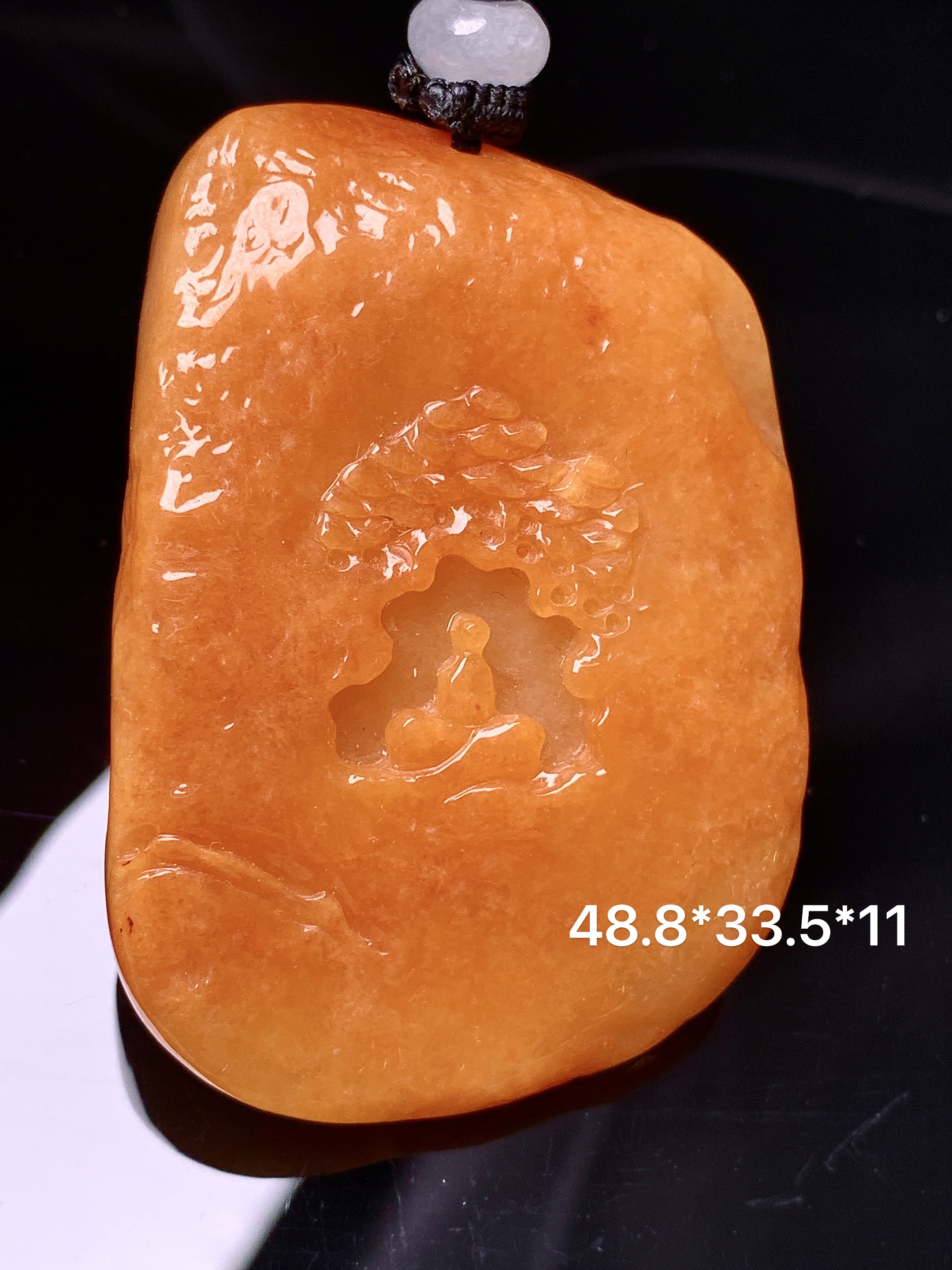 红翡悟道吊坠 玉质细腻 色泽艳丽清新 水润亮眼 整体尺寸48.8*33.5*11w1