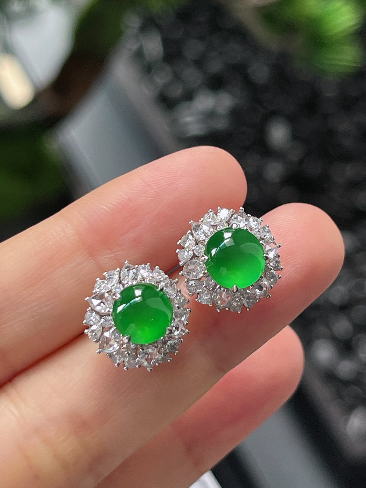 18k金 翡翠冰种满绿耳钉