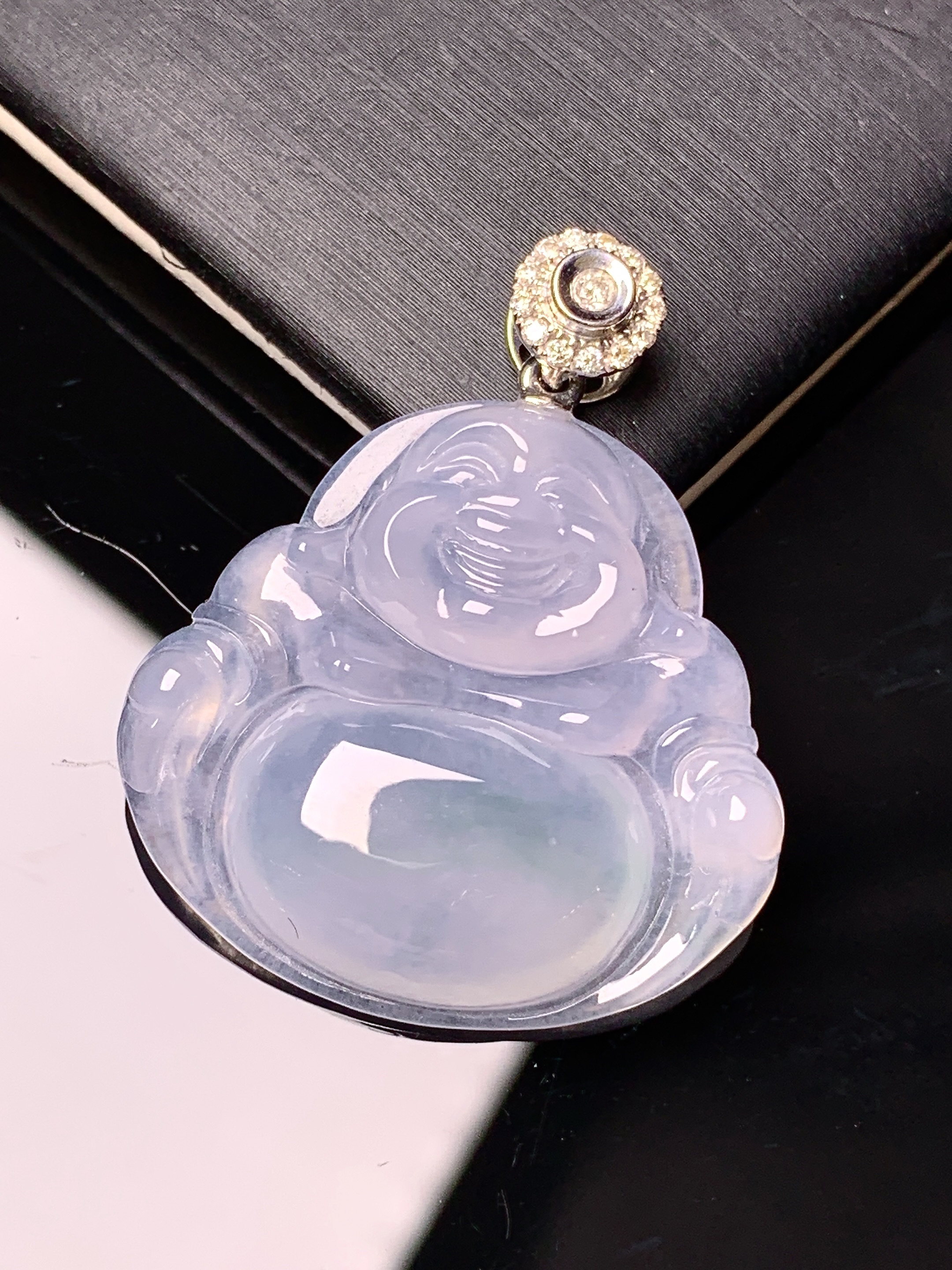 18k金钻镶嵌冰种佛公吊坠 玉质细腻 色泽艳丽清新 水润亮眼 整体尺寸35*28.8*5.6L4