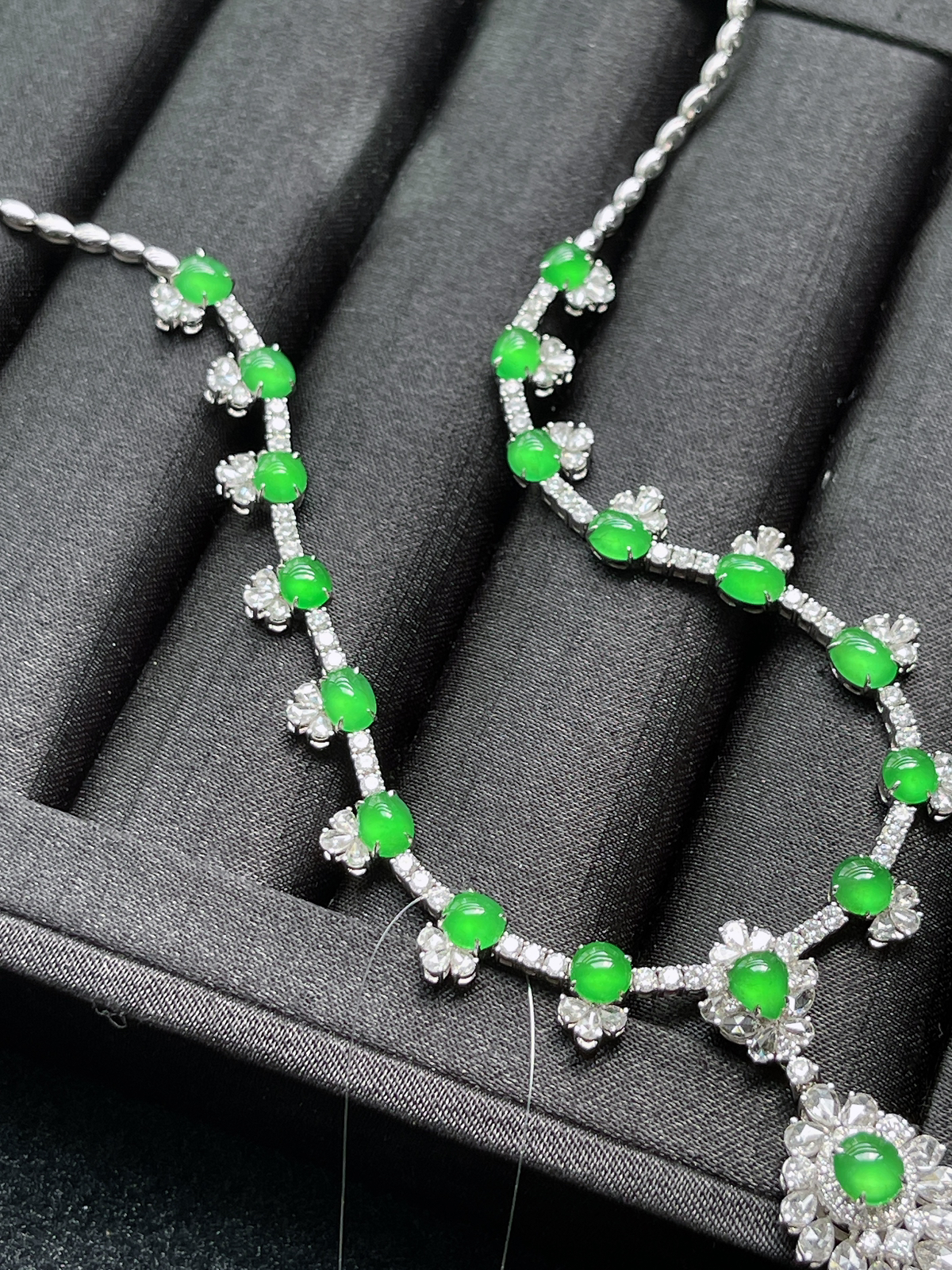 18k金 翡翠冰种绿色项链