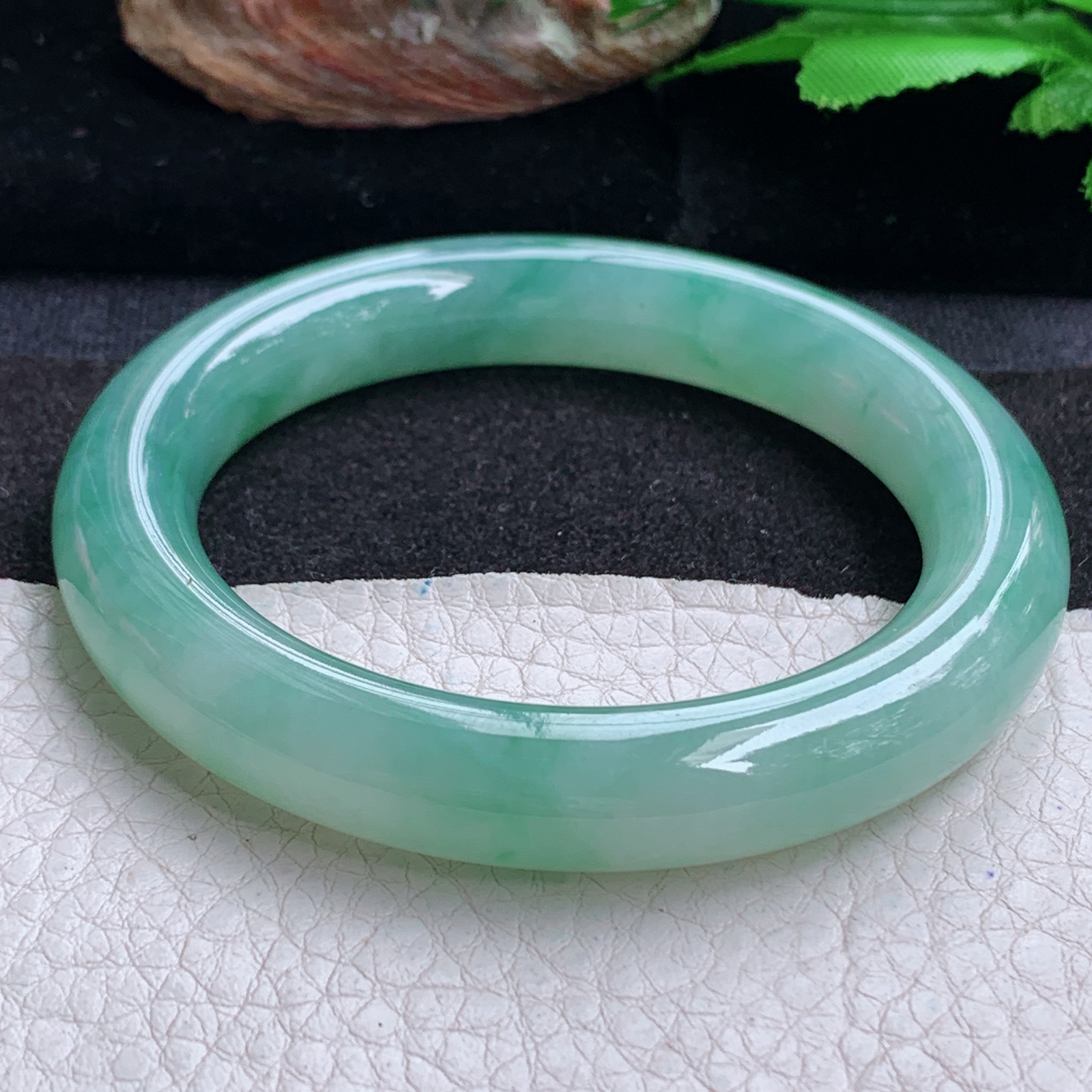 xc实拍54*10.8*10.2美人镯 天然缅甸翡翠a货手镯飘花圆条玉镯子