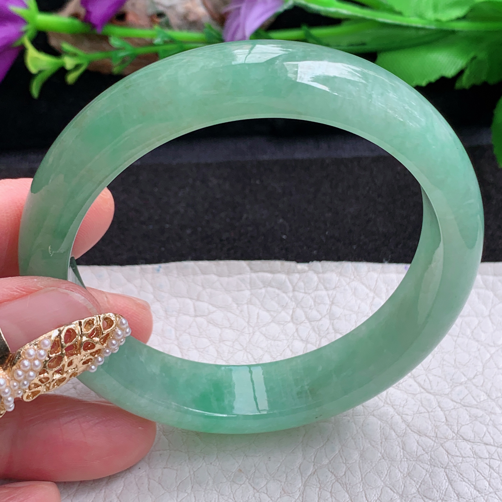 js实拍57*13.8*7.8平安镯 天然缅甸翡翠a货手镯满绿正圈玉镯子