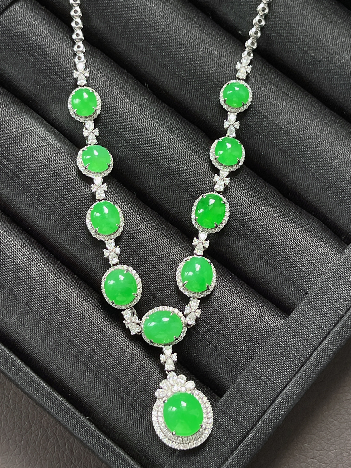 18k金 翡翠冰糯种满绿项链