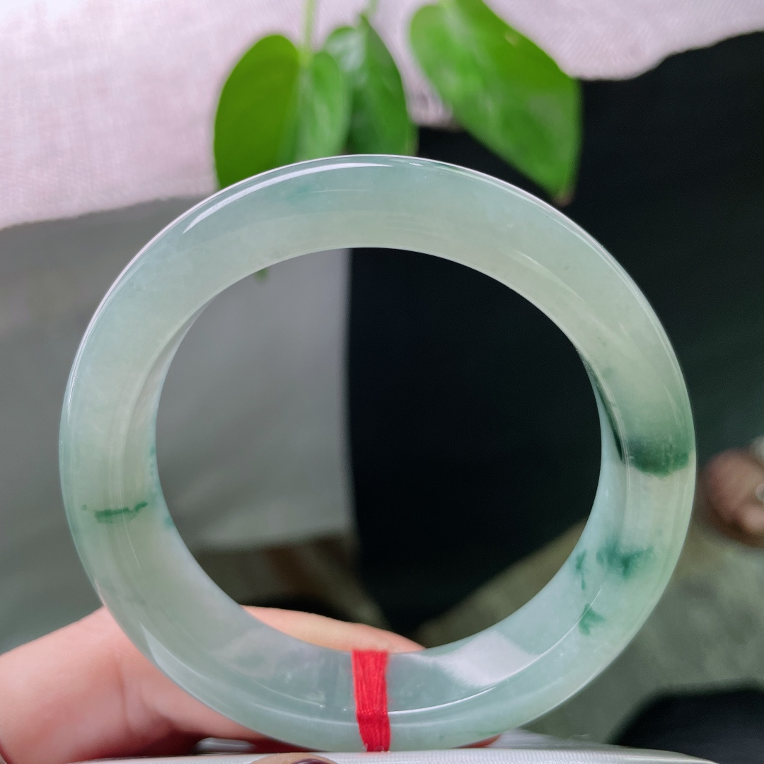 54/13.2/8.7，飘花正圈，冰肌玉骨，种老。水初生，墨韵自流。无裂，ss50467a