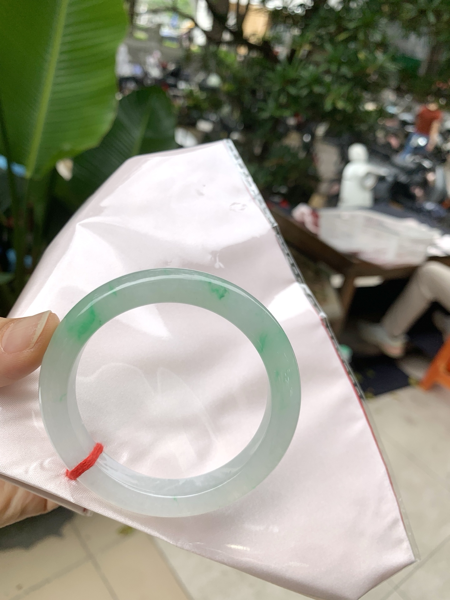 冰阳绿正圈：54.7-10-9冰阳绿，种水好，色阳