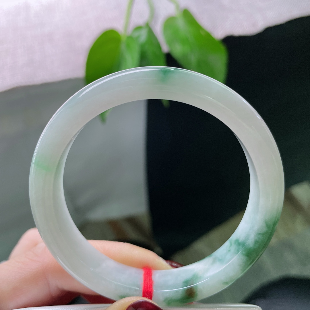 55.8/11.5/7.7飘花正圈，水润细腻，飘逸灵动，婉间风华，贵气，洒金，无裂，ss49365a