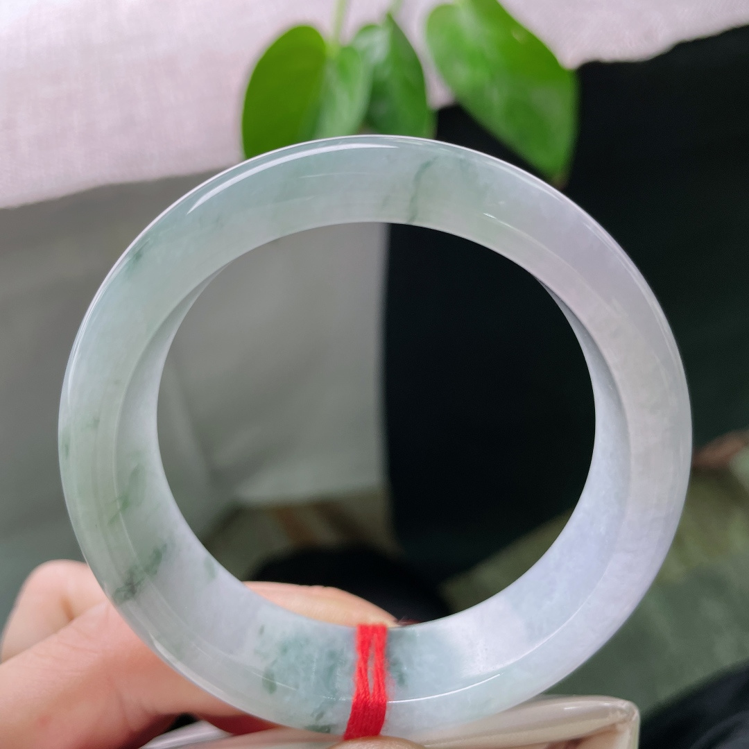 55.2/17.4/8.2紫罗兰正圈，飘花，一帘幽梦，般般入画。宽版，一点皮纹，ss50703a