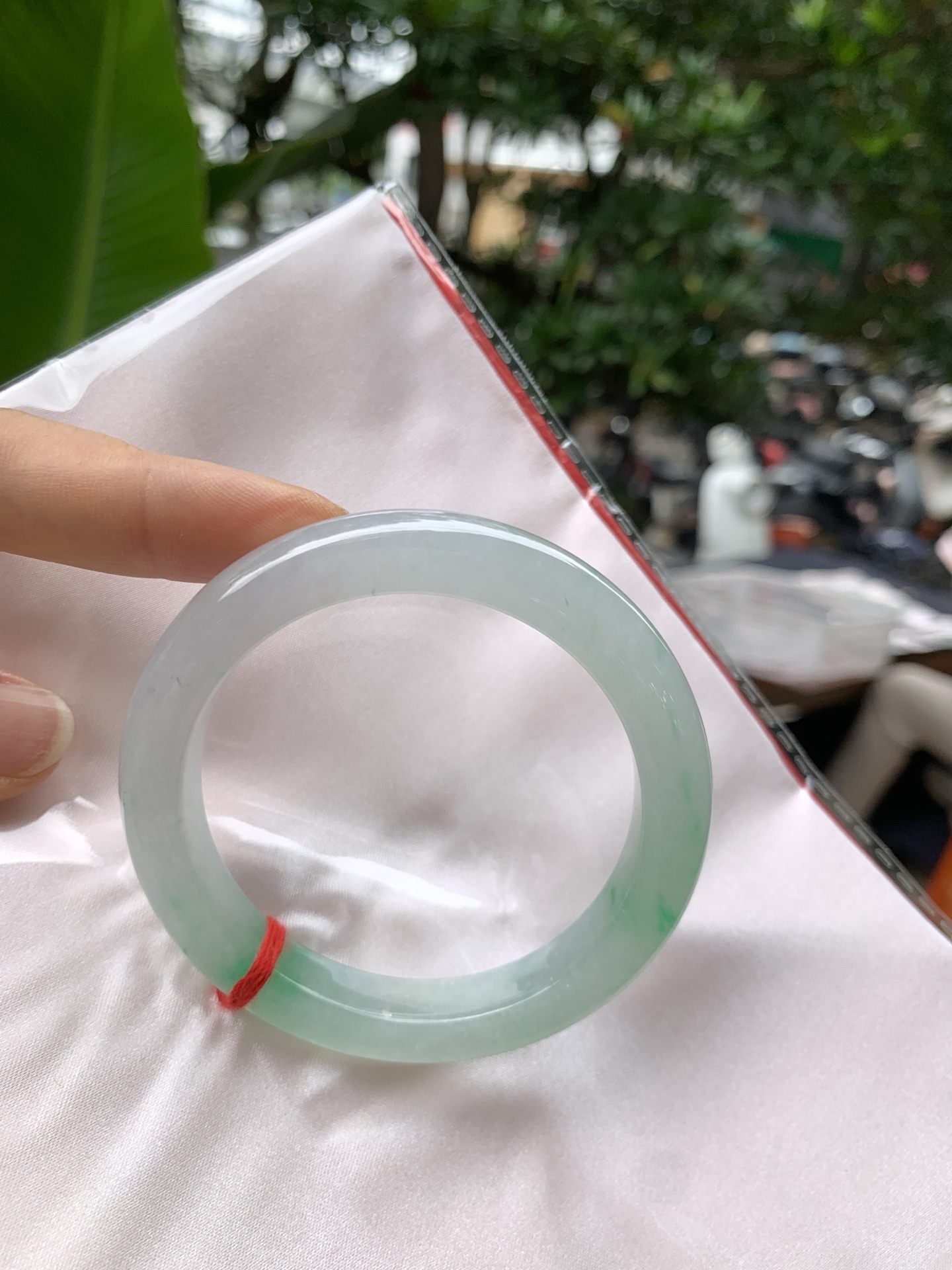 冰阳绿正圈：54.7-10-9冰阳绿，种水好，色阳