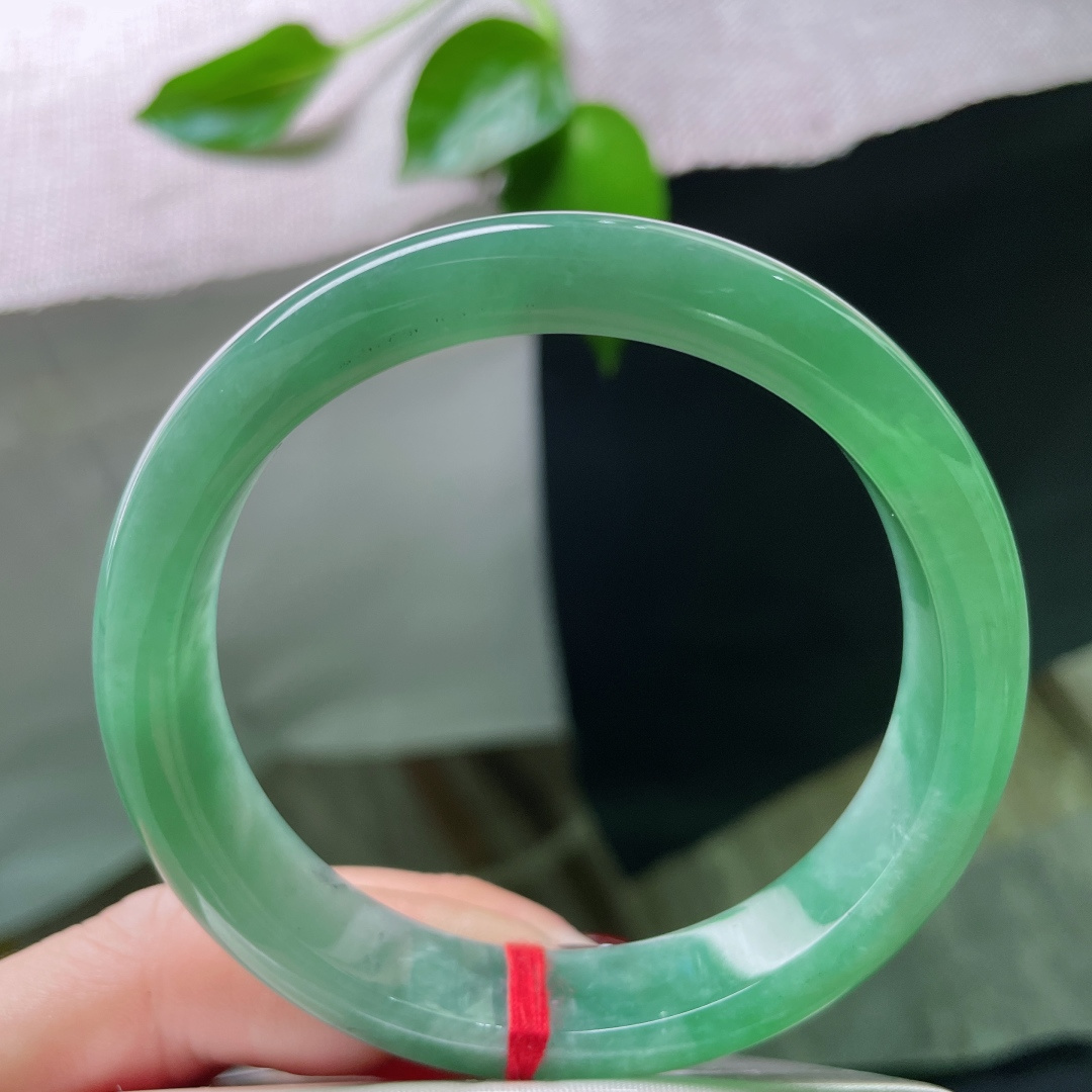 57.4/11.7/7.6，绿底正圈，颜色浓郁，纯正，极具视觉冲击力，乌鸡，无裂，ss50148a