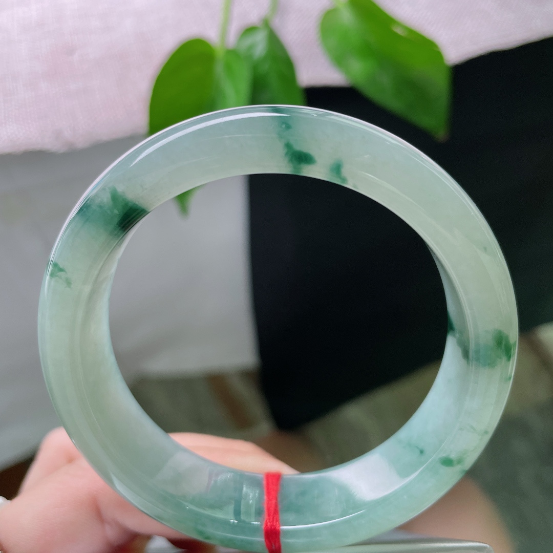 57/15.1/8.7飘花正圈，宽版，方寸之间，有寒江独钓的孤清，亦有空谷幽兰的雅致。无裂，ss51060a