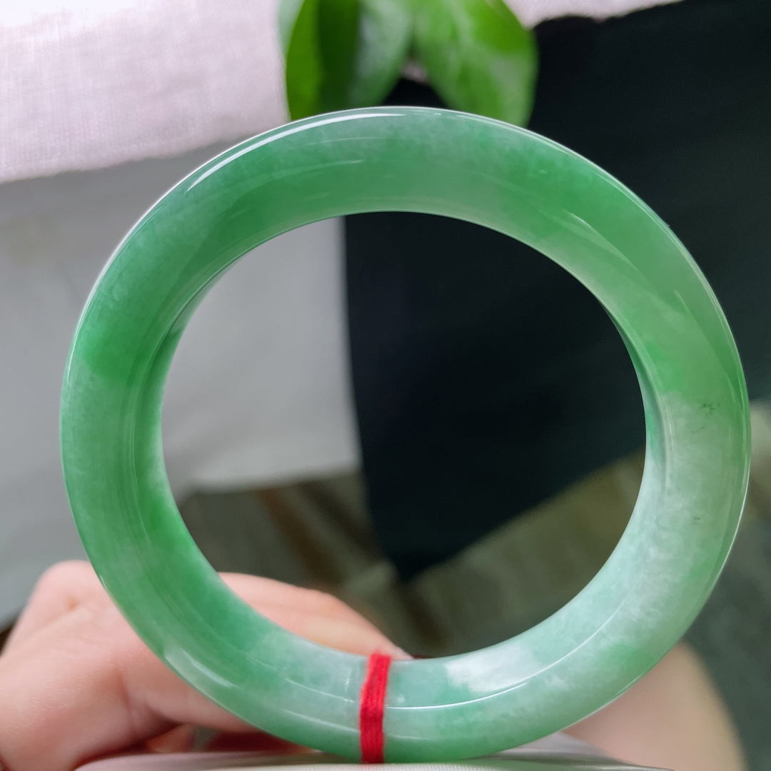 57.8/11.8/9.7绿底正圈，水润，色艳，风动青萍，心动涟漪。晶体纹，ss50901a