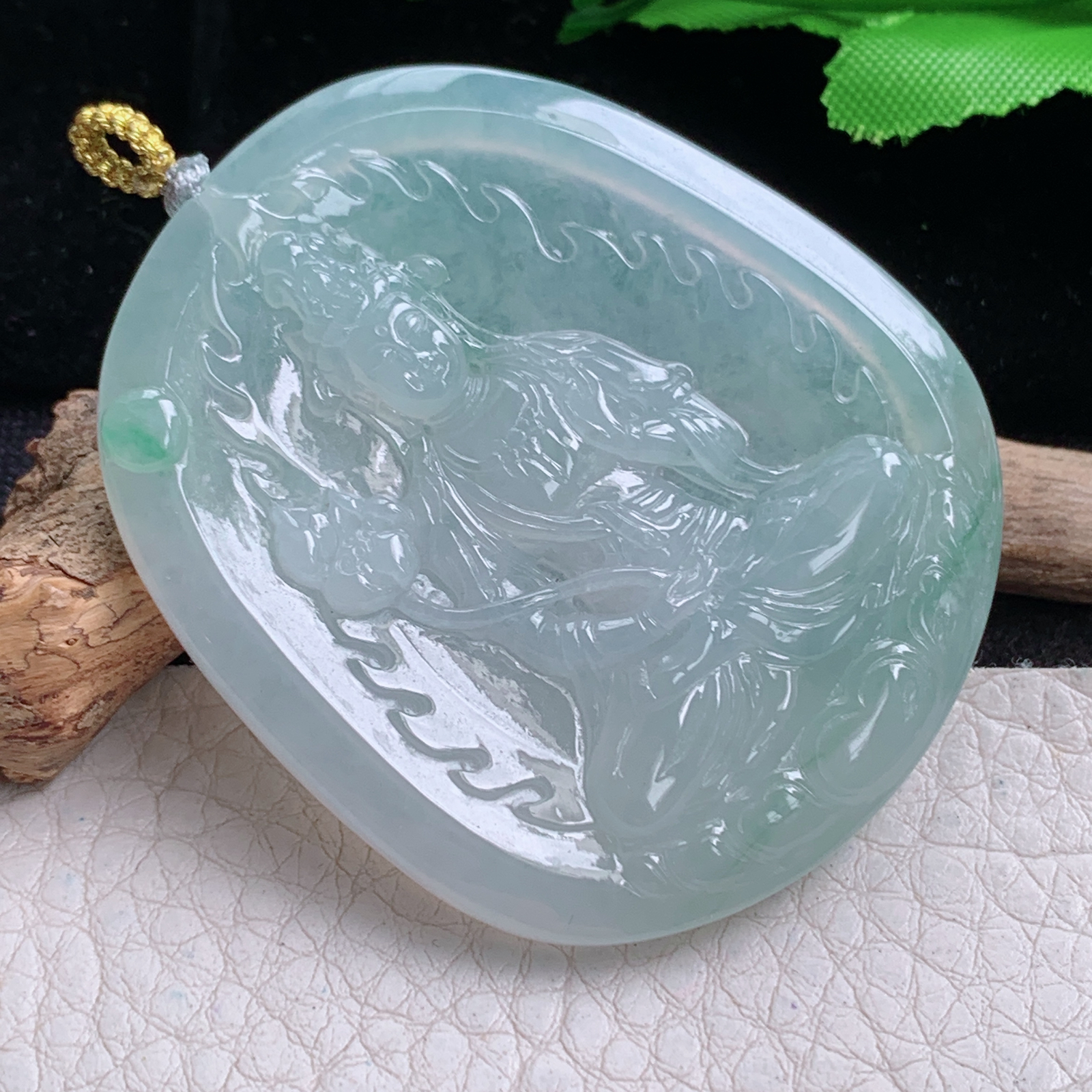 rp实拍52.8*45.3*5.3天然缅甸翡翠冰飘绿大势至 生肖守护神玉吊坠 玉挂件