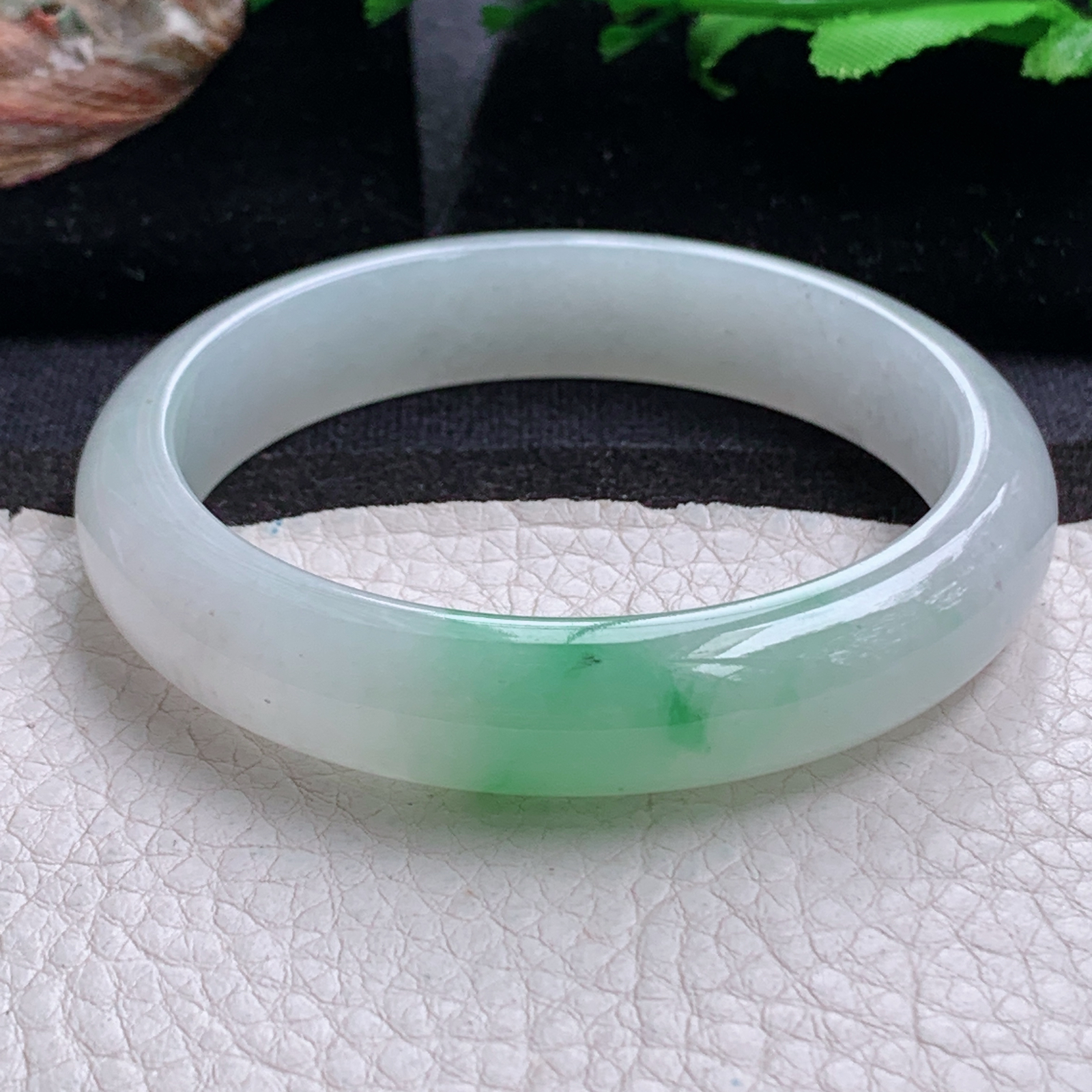 js白底青款56.5*12.2*7.3平安镯 天然缅甸翡翠a货手镯飘绿冰胶正圈玉镯子