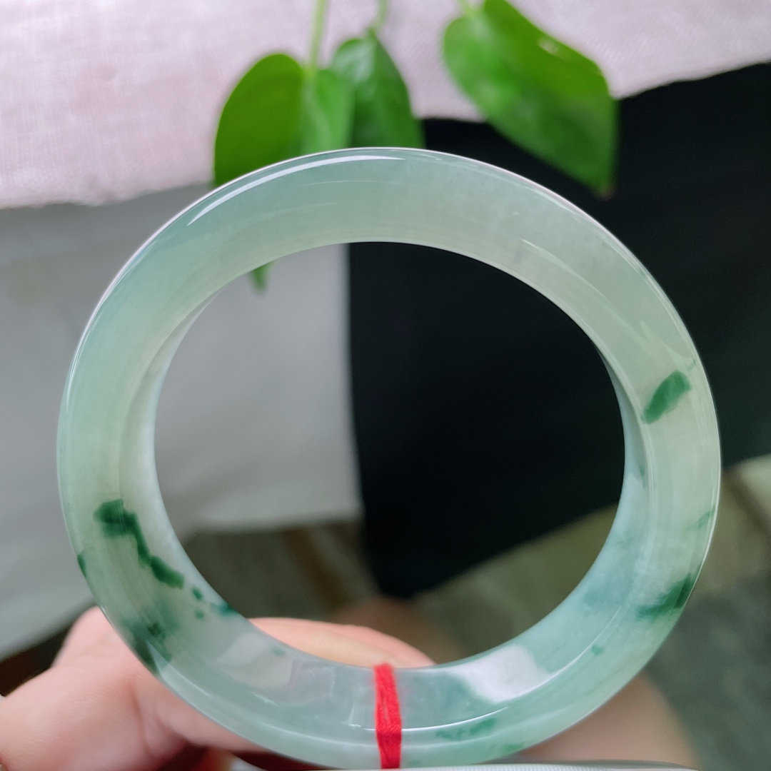 56.8/13.4/8.7飘花正圈，无裂，ss51064a